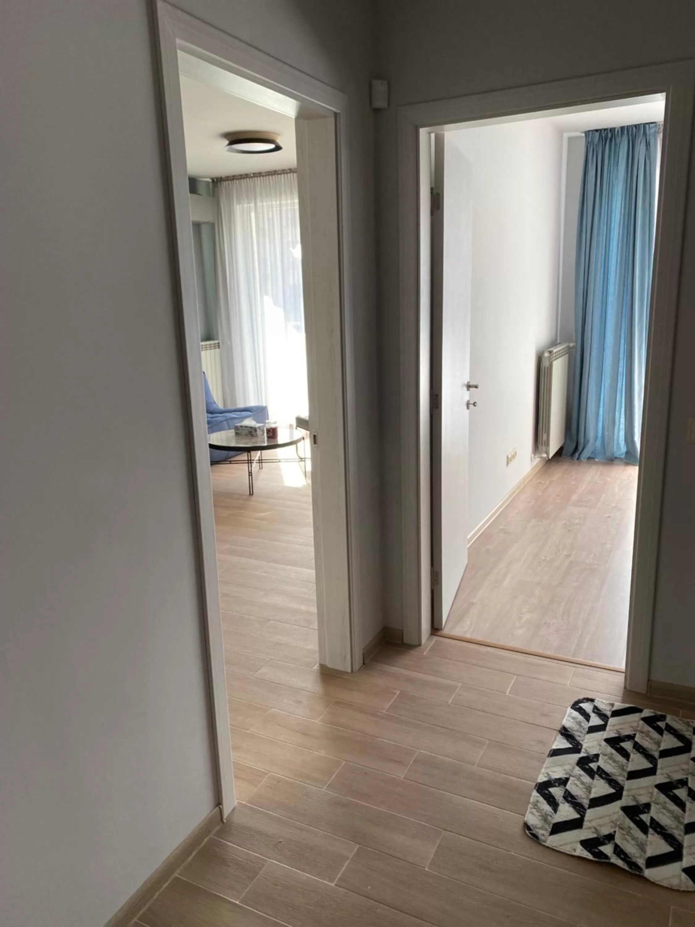 Bed, Kitchen/Kitchenette in 7th Sense boutique apartments