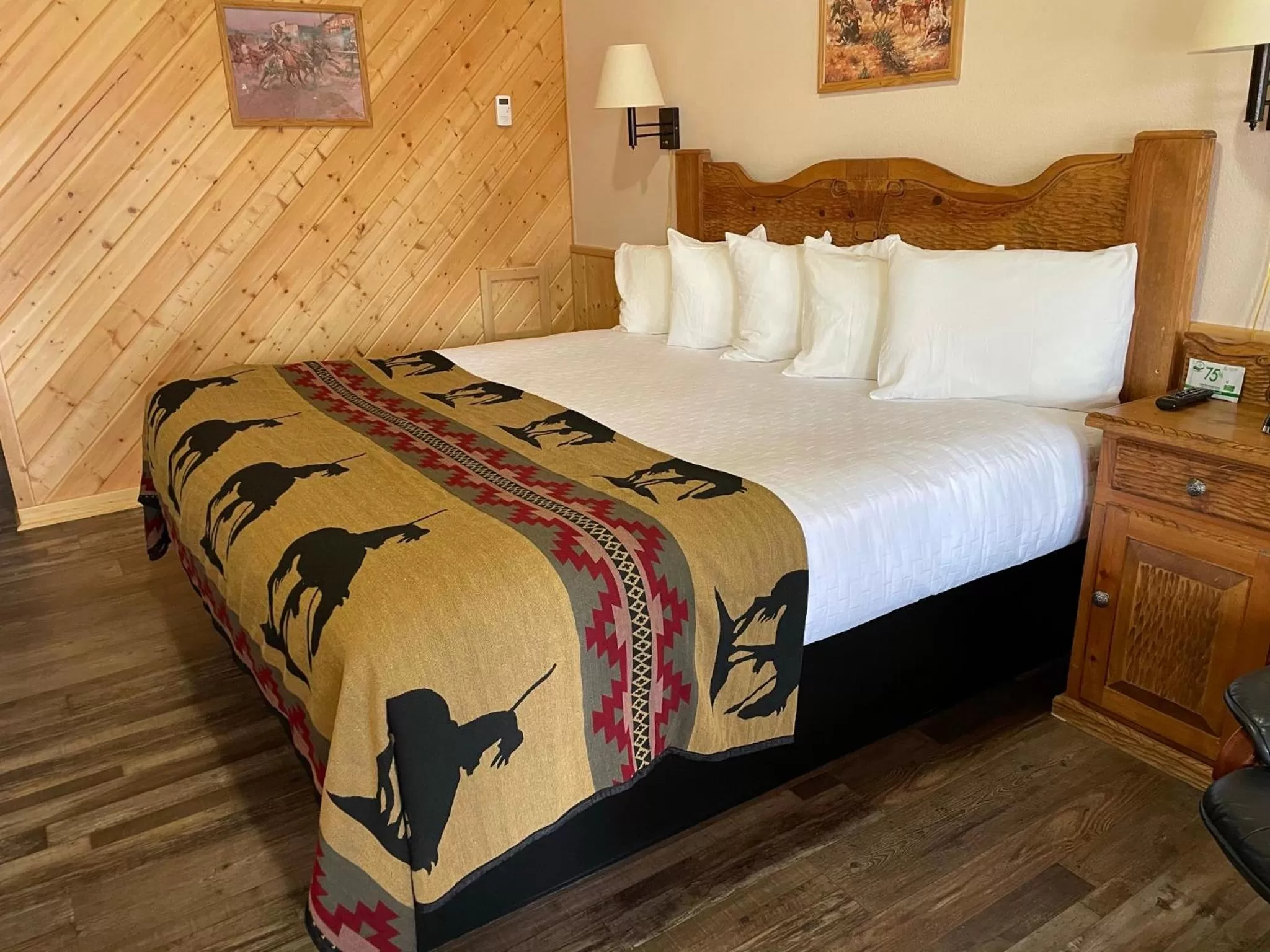 Bed in The Longhorn Ranch Resort Lodge & RV Park