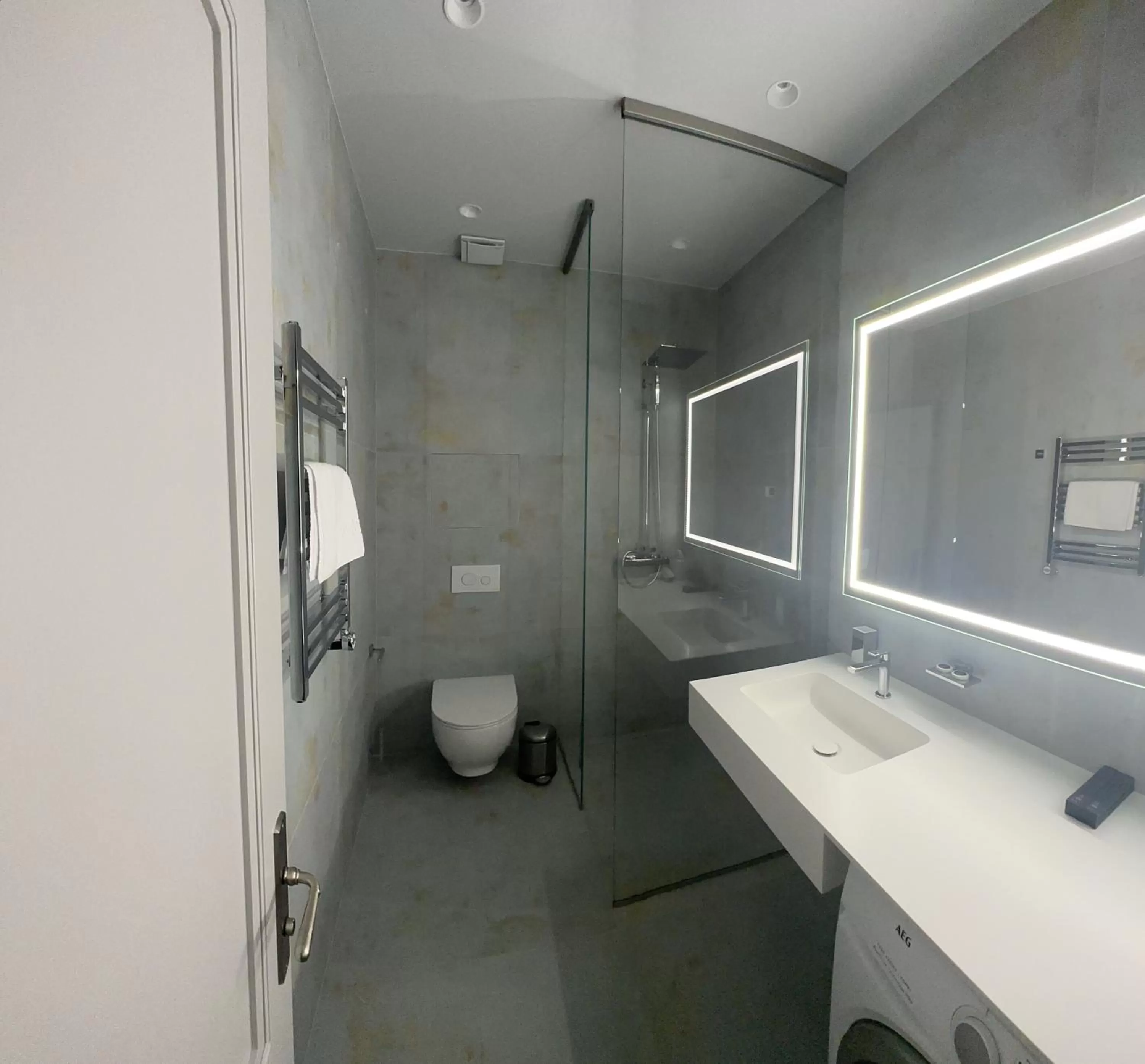 Shower, Bathroom in Roze Center Apartments