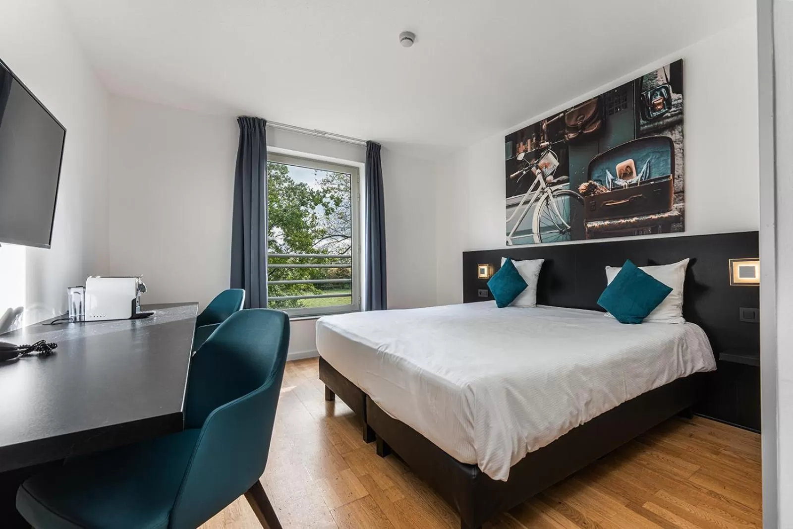 Bed in Velotel Brugge