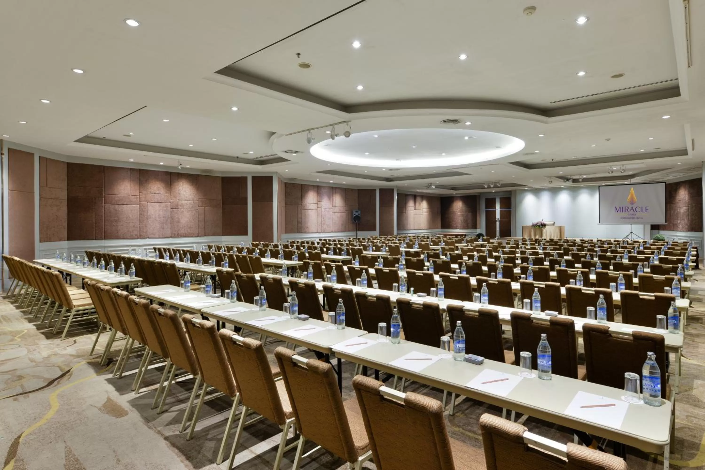 Banquet/Function facilities in Miracle Grand Convention Hotel