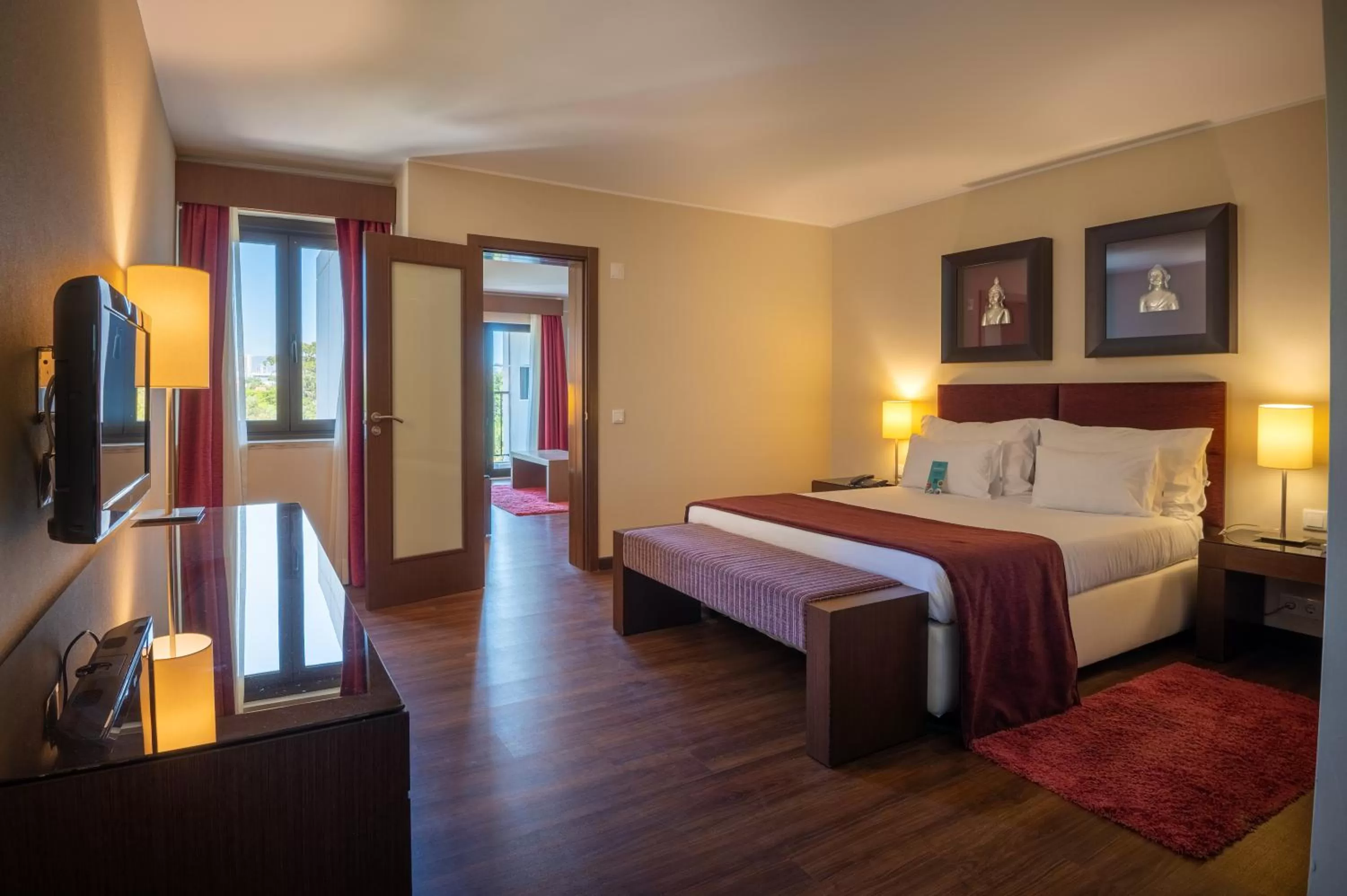 Balcony/Terrace, Bed in Vila Gale Cascais