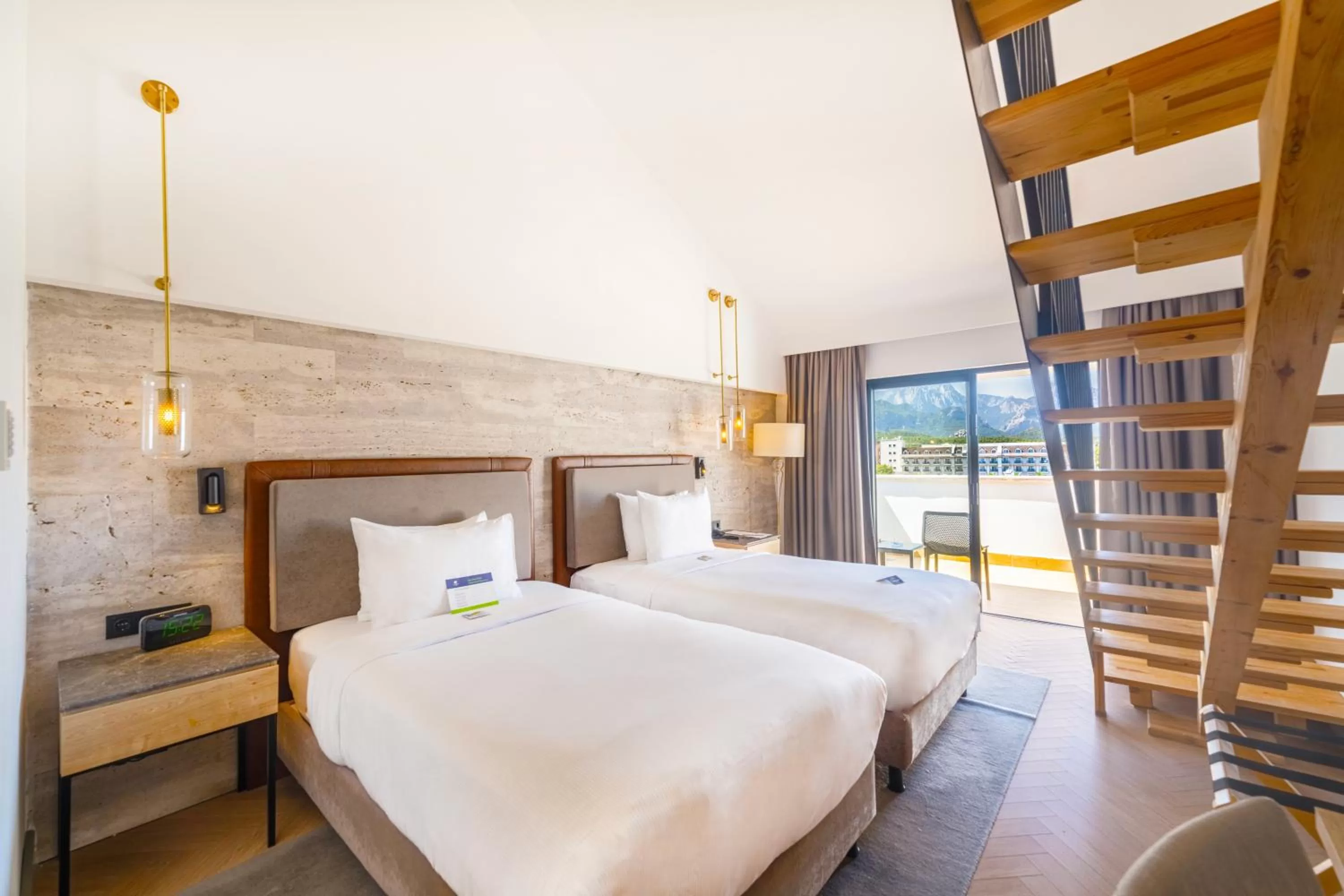Bedroom, Bed in DoubleTree by Hilton Antalya-Kemer All-Inclusive Resort