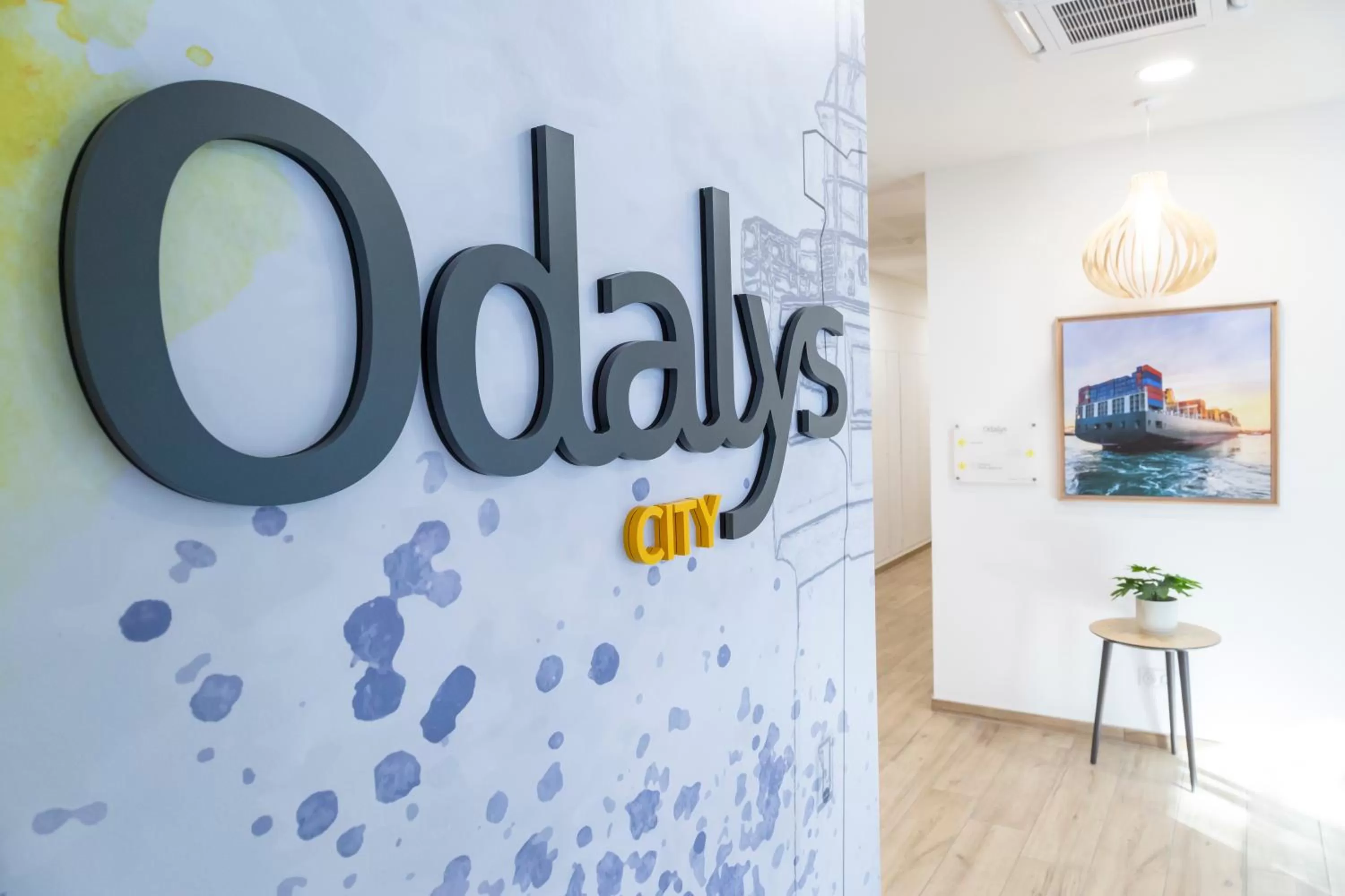 Logo/Certificate/Sign in Appart Hotel Odalys City Le Havre Centre