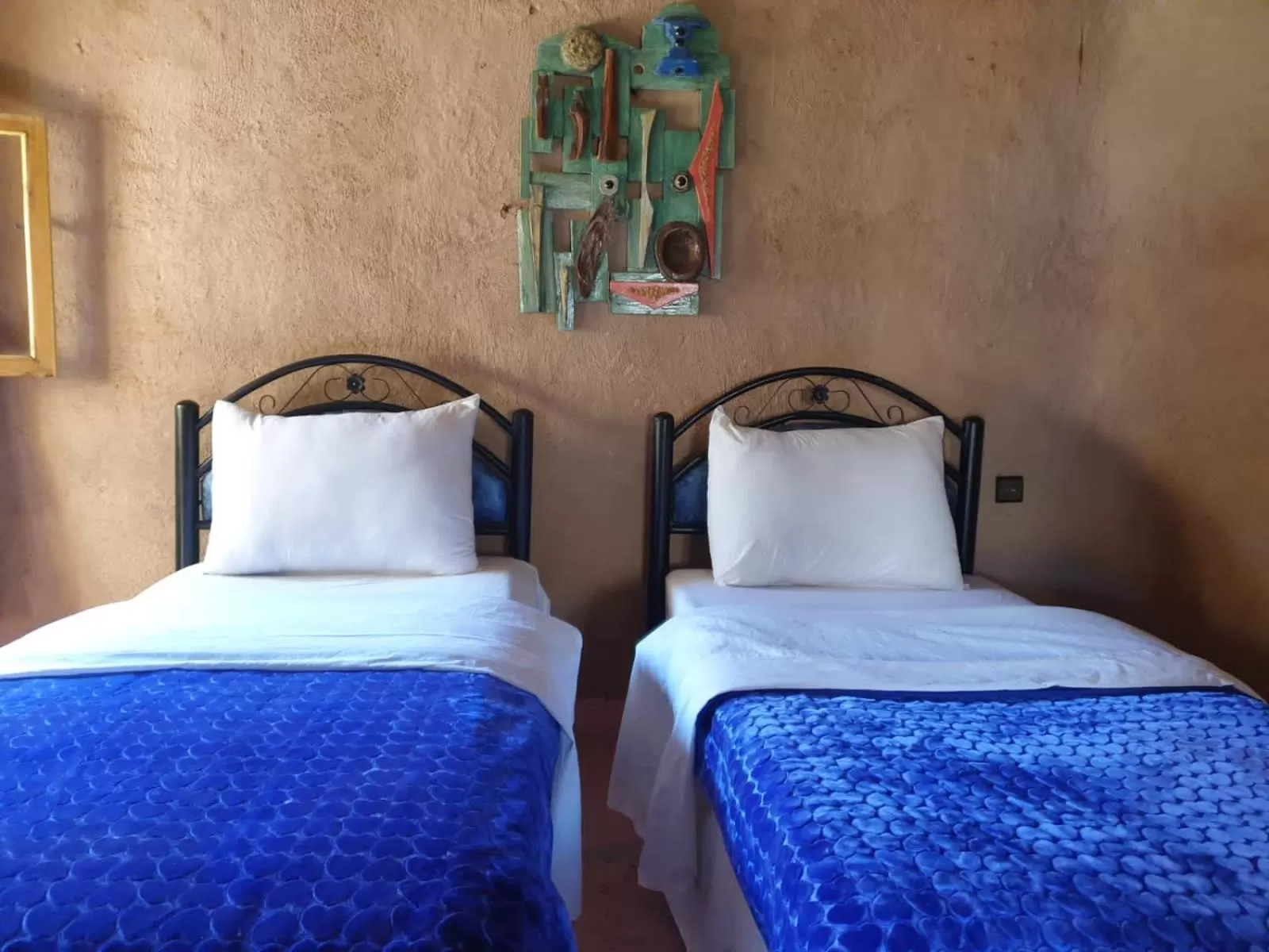 Bed in ecolodge bivouac des aigles