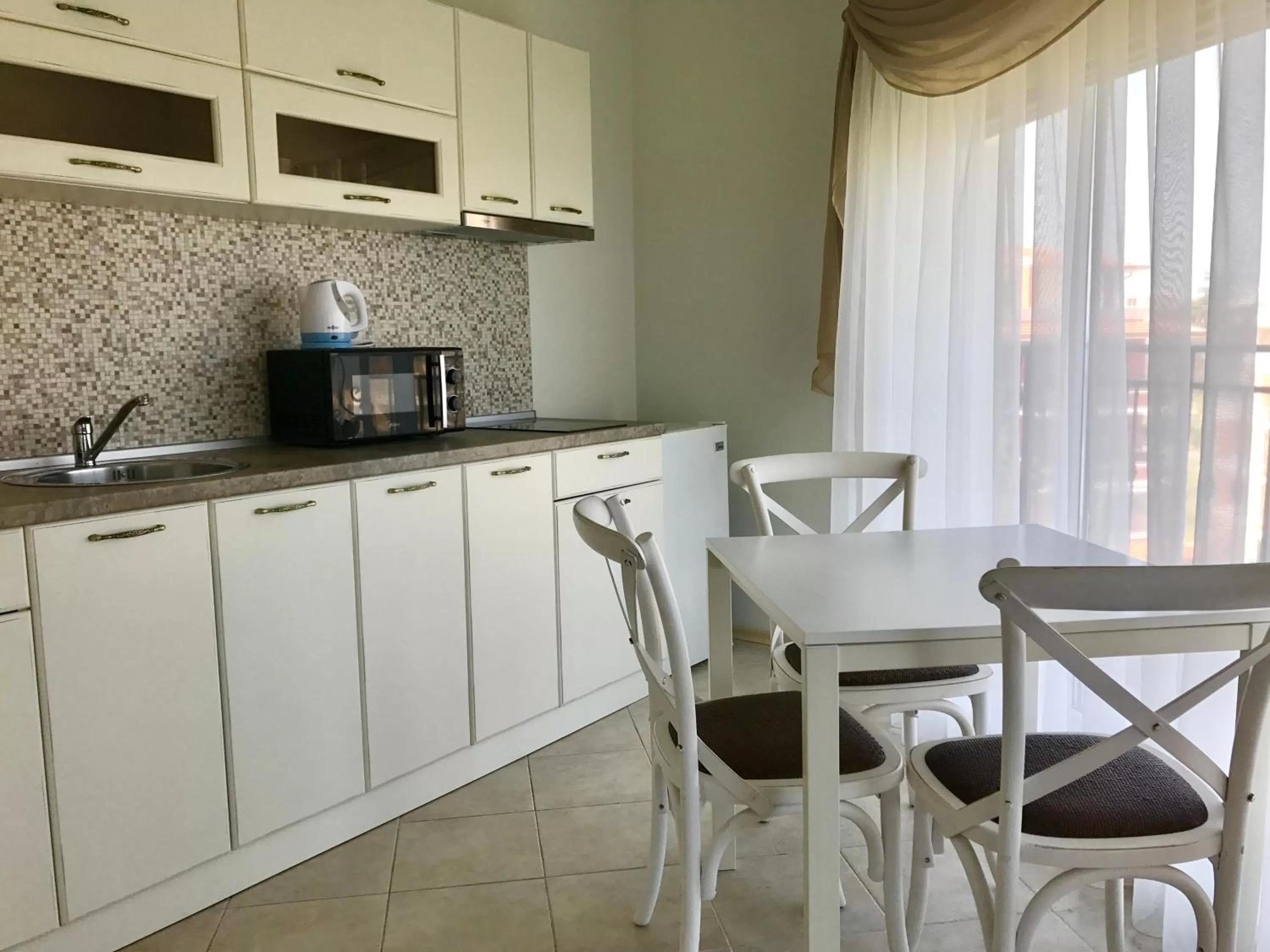Kitchen or kitchenette, Kitchen/Kitchenette in Villa Livia Boutique Apartments