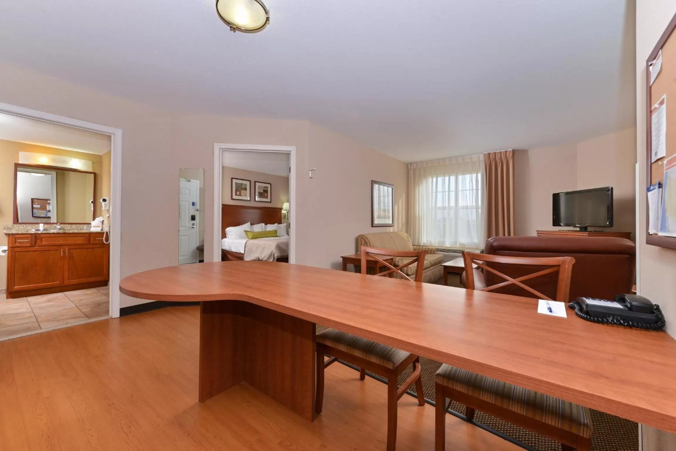 One-Bedroom Queen Suite with Sofa Bed in Candlewood Suites Elmira Horseheads by IHG