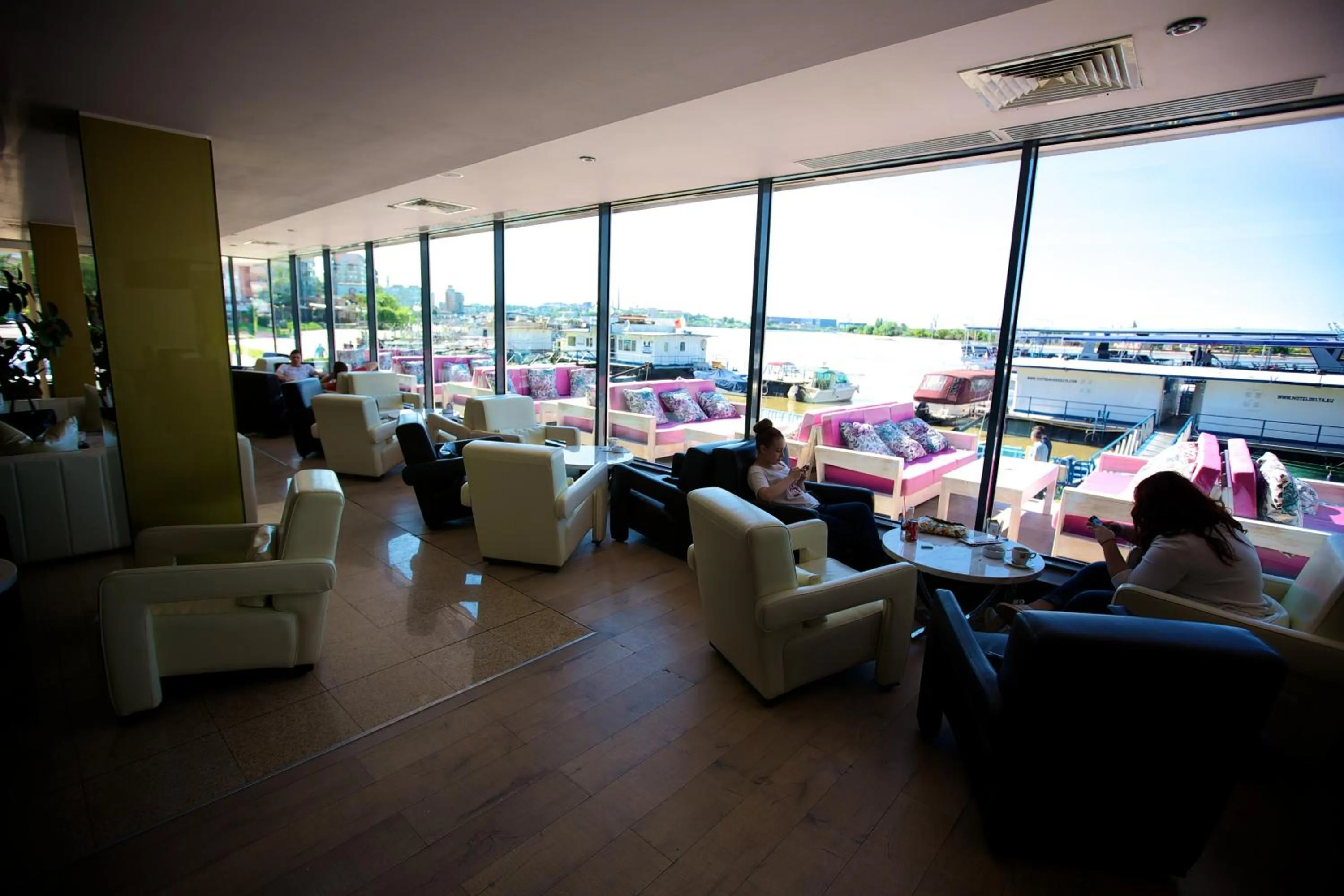 Lounge or bar in Hotel Delta 3