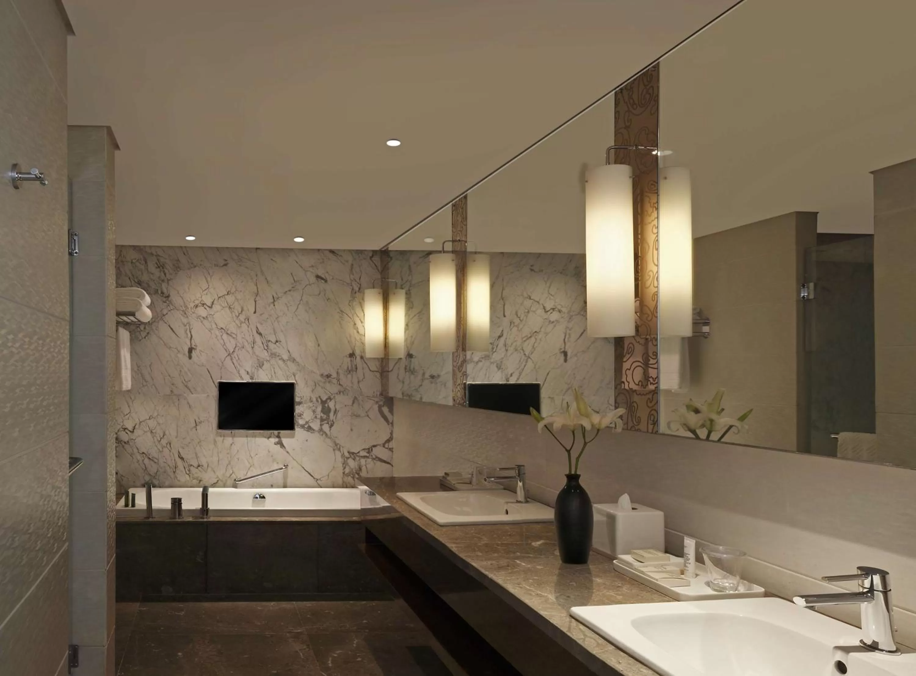 Bathroom in Hilton Chennai