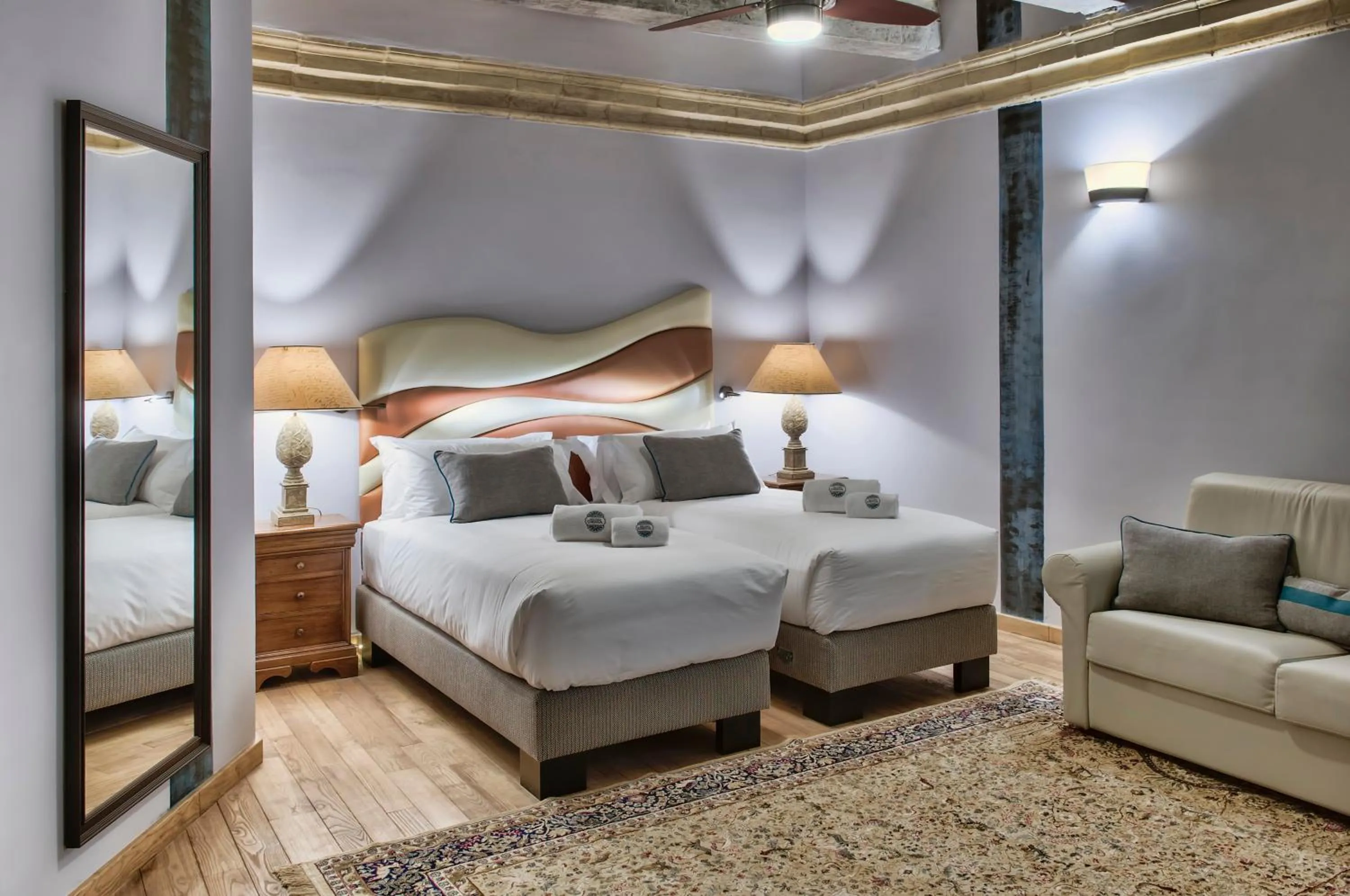 Photo of the whole room, Bed in Palazzo Consiglia - IK Collection