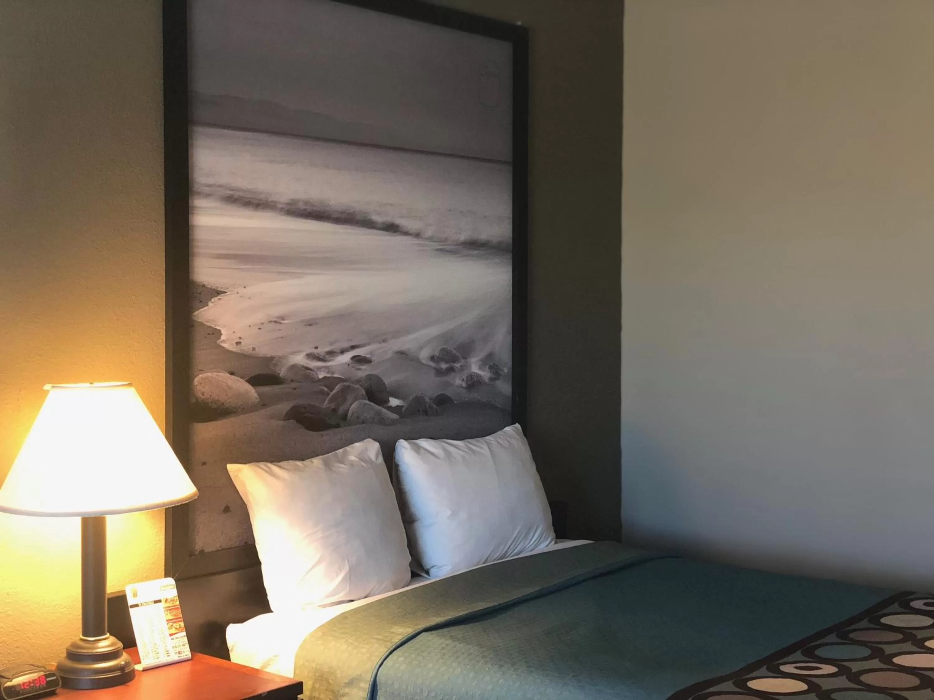 Bed in Super 8 by Wyndham Sacramento