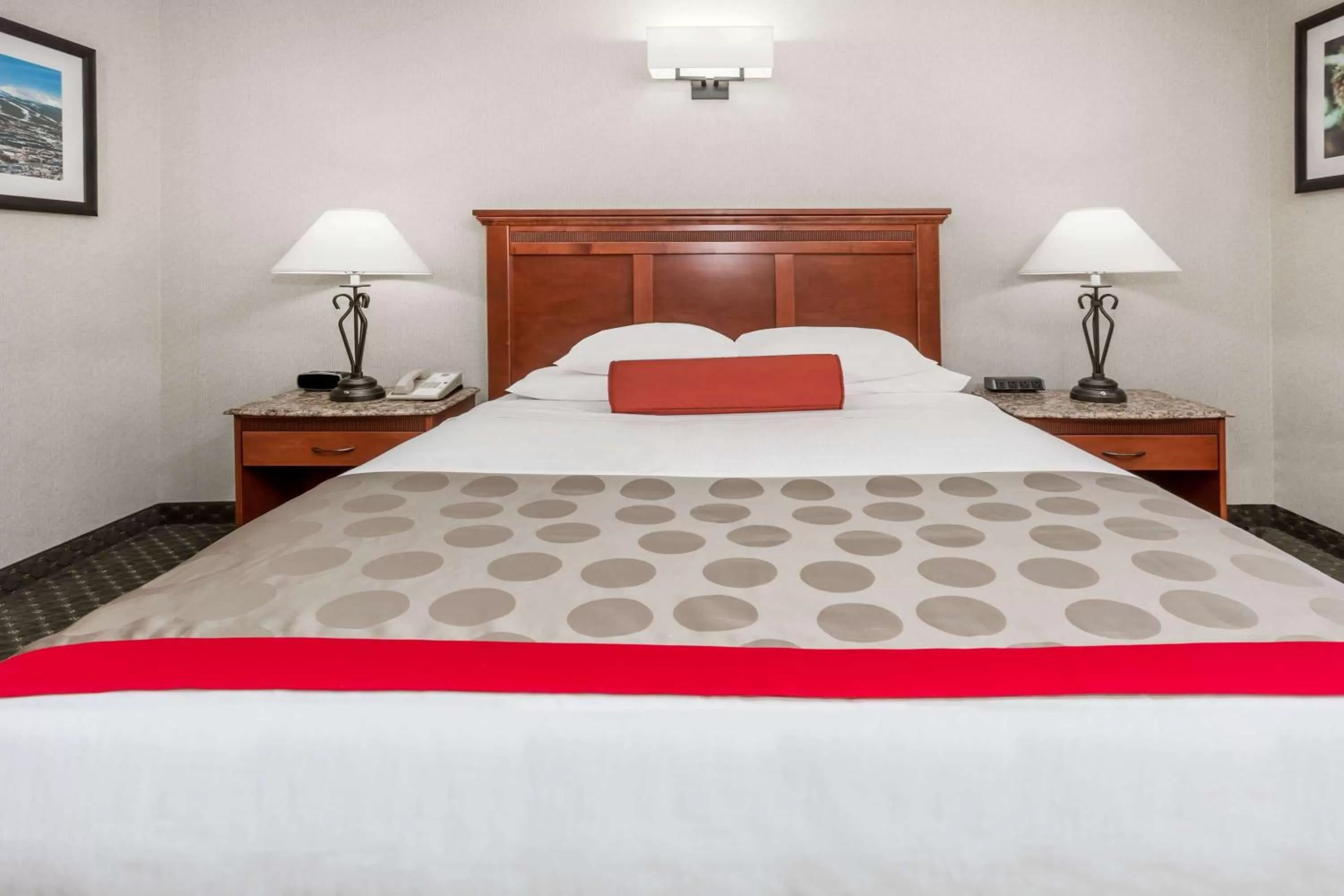 Photo of the whole room in Ramada by Wyndham Frisco