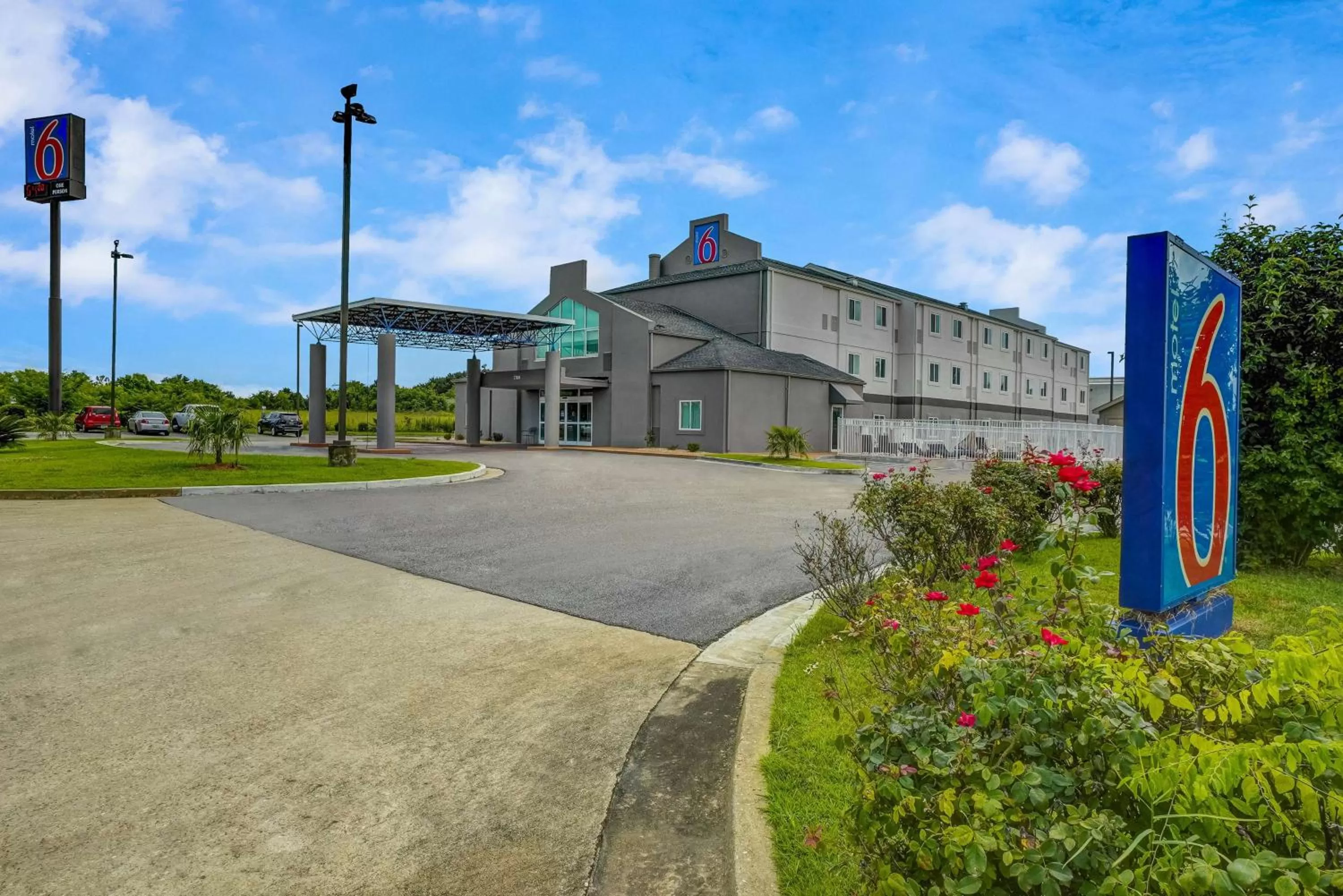 Property building in Motel 6-Montgomery, AL - Airport