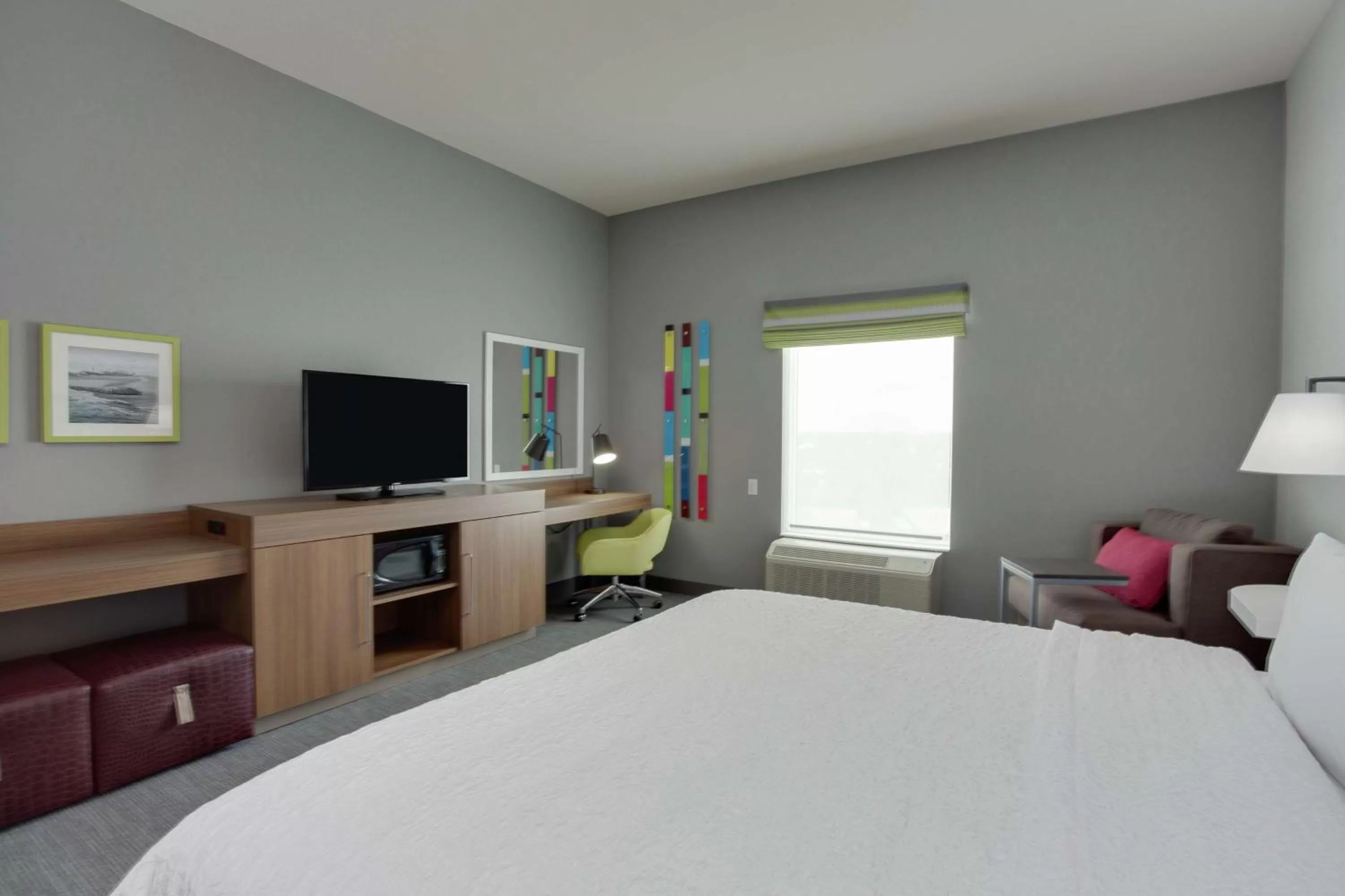 Bedroom, Bed in Hampton Inn Fort Lauderdale Pompano Beach