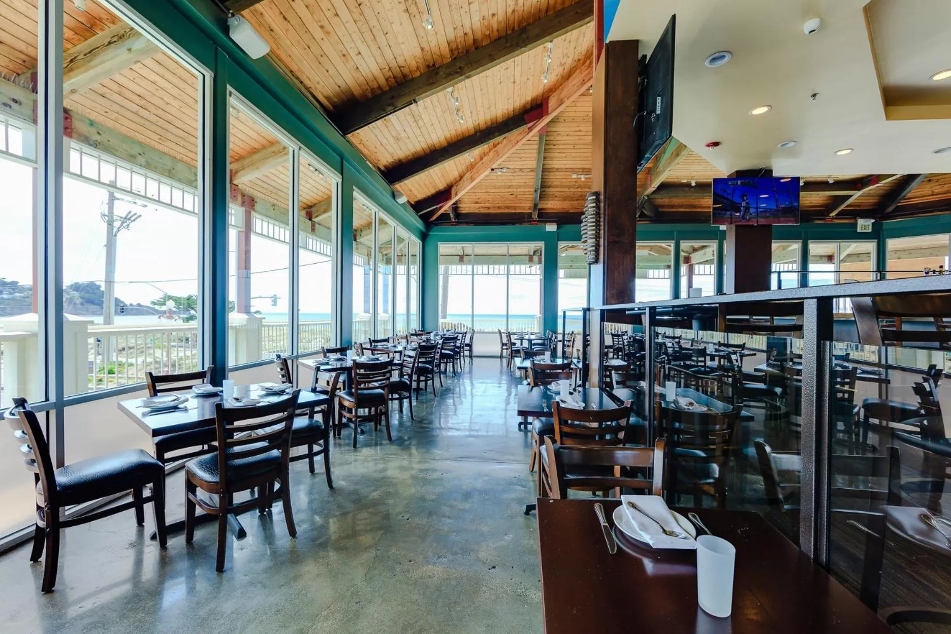 Restaurant/places to eat in Pacifica Beach Hotel