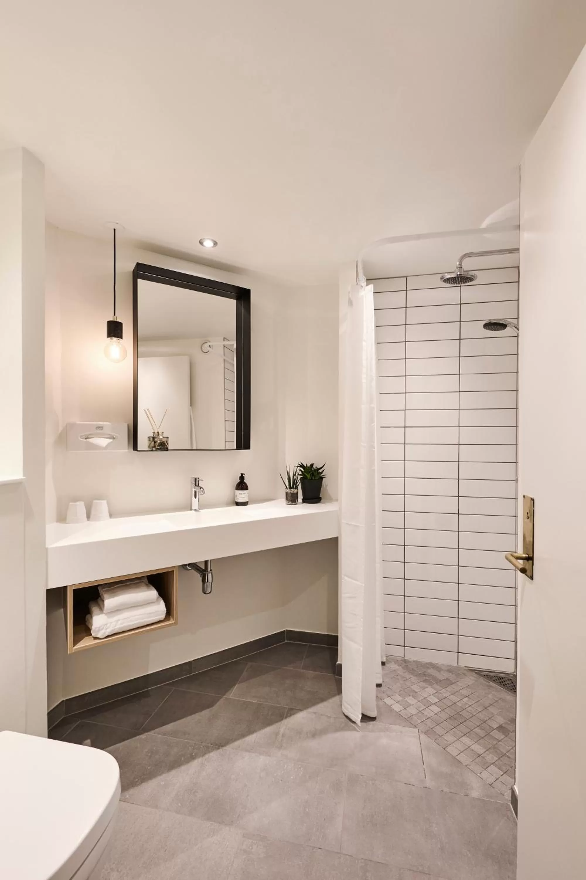 Shower in Comwell Kolding