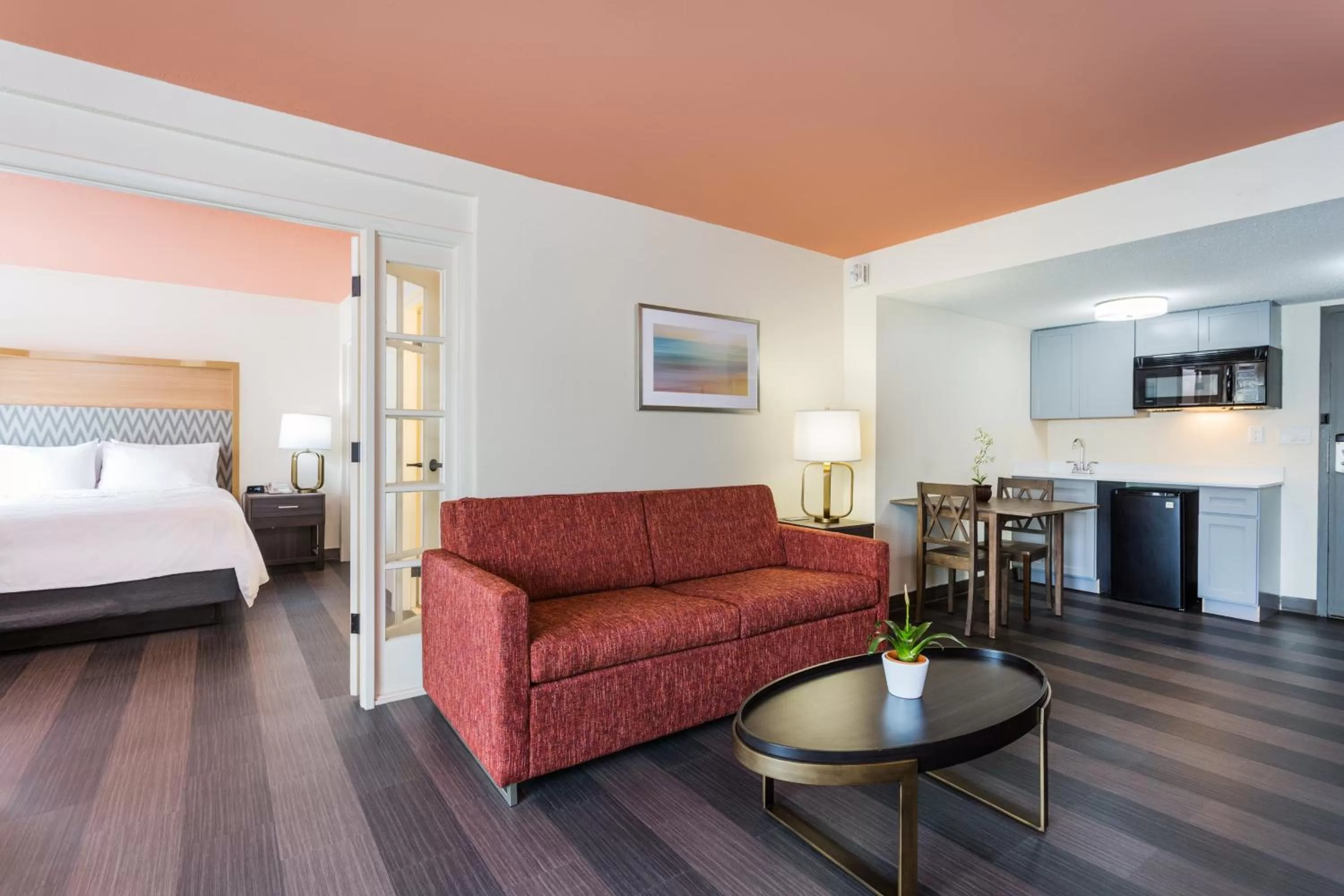 Photo of the whole room, Bed in Holiday Inn Timonium by IHG