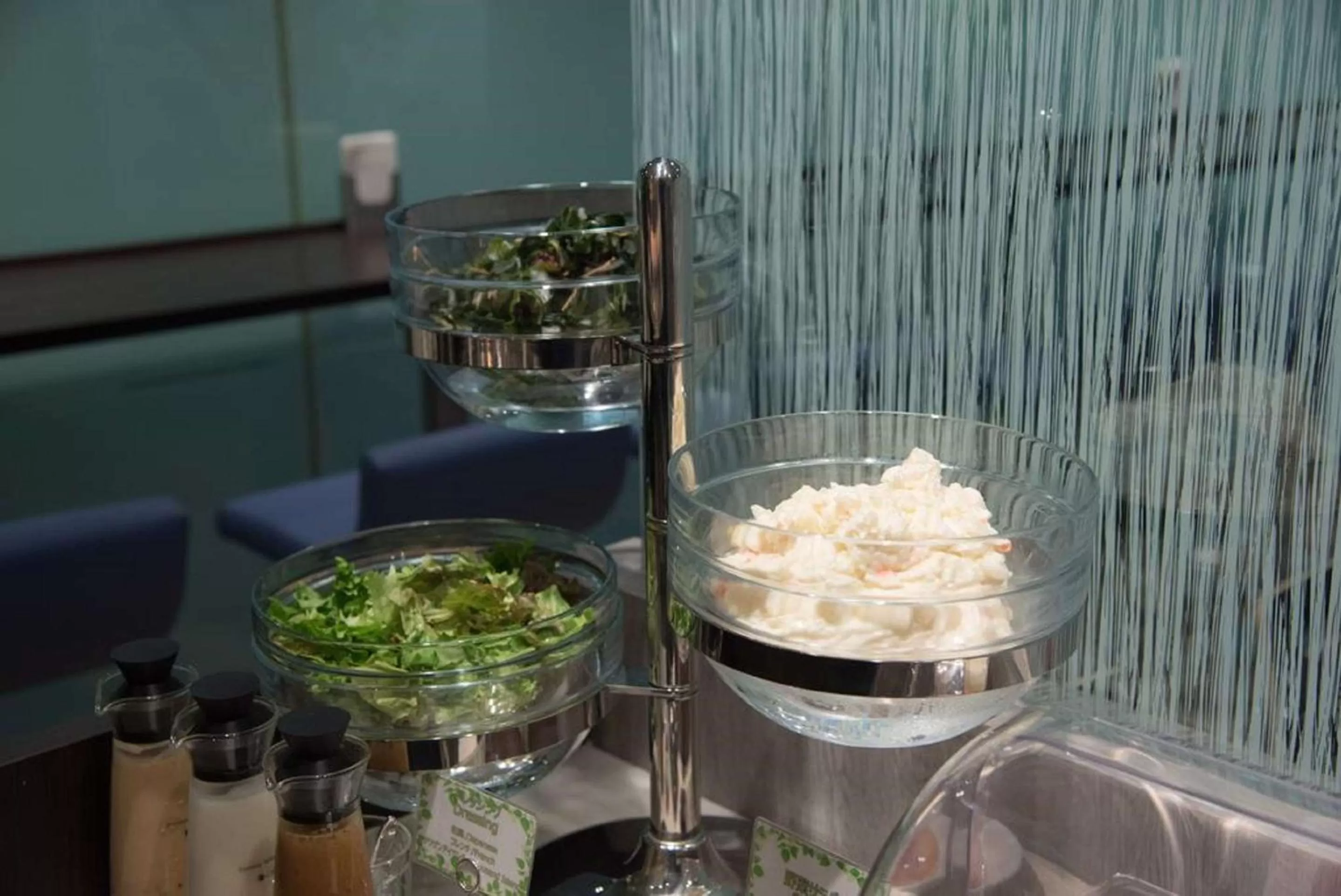 Restaurant/places to eat in Best Western Osaka Tsukamoto