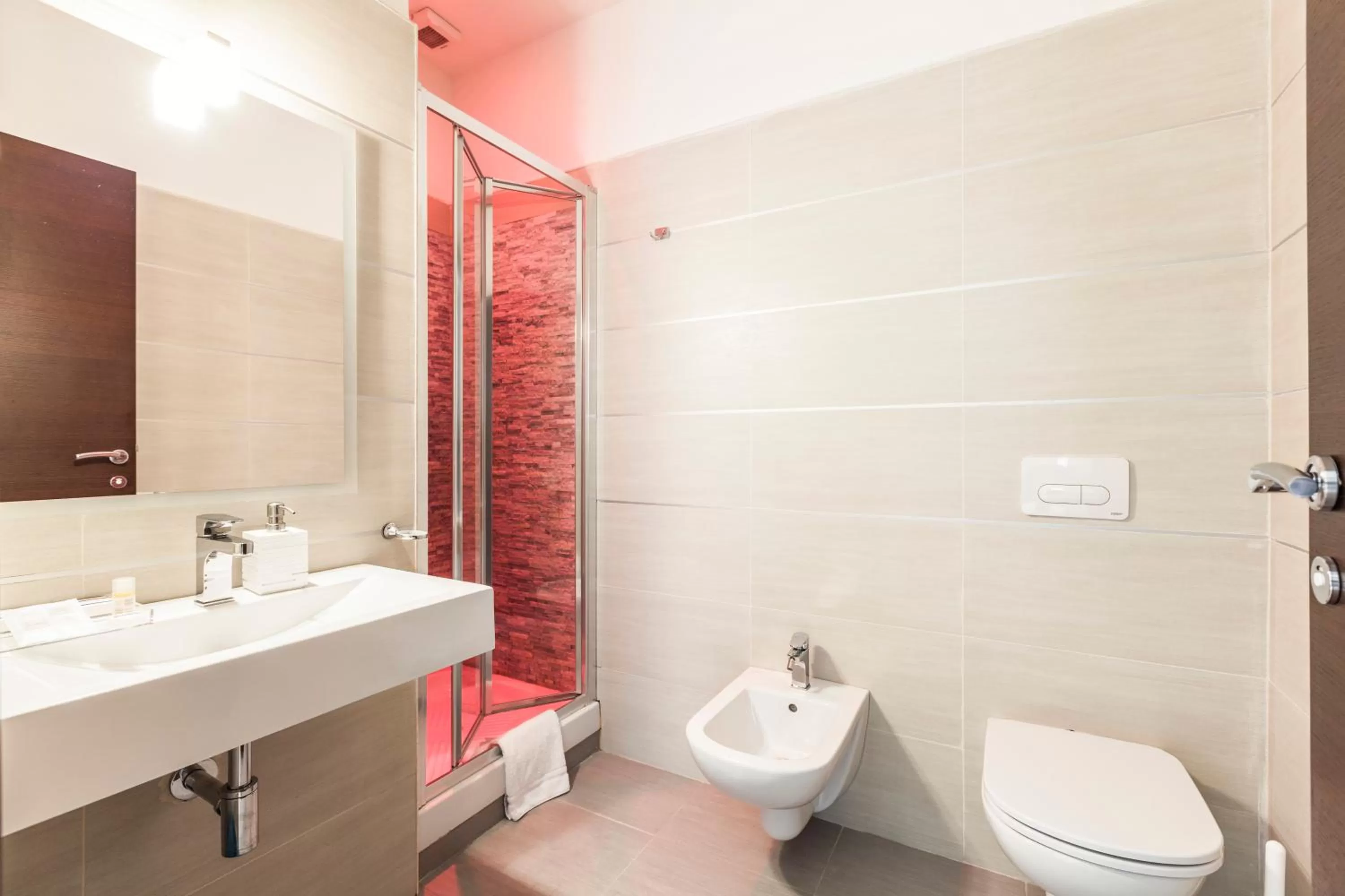 Bathroom in Stardust Rome Guest House