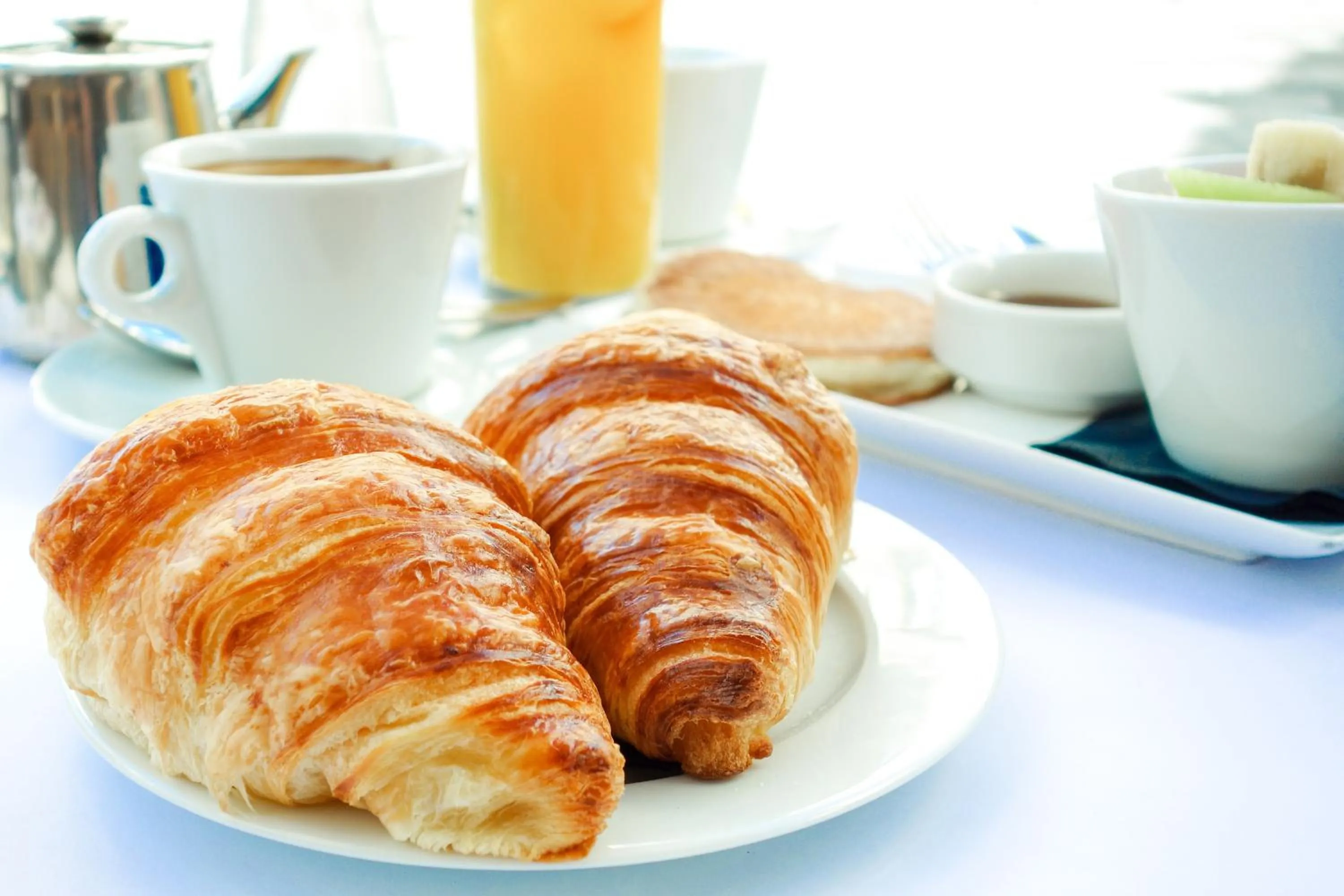 Continental breakfast in Botum Palace Hotel