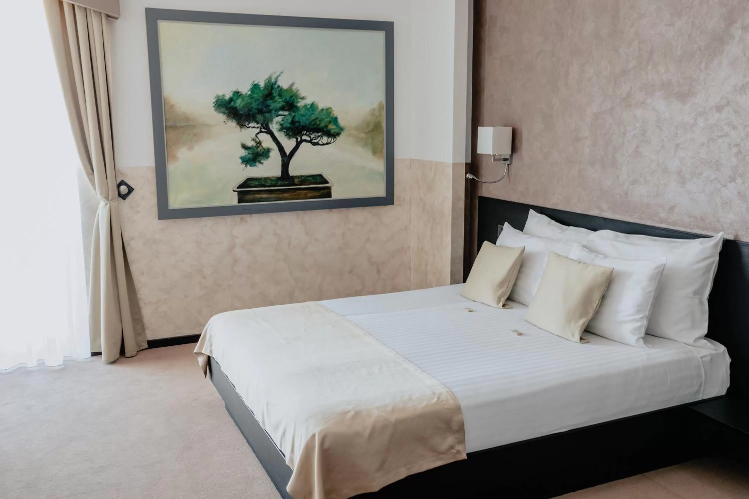 Bed in Garni Hotel Zen free parking
