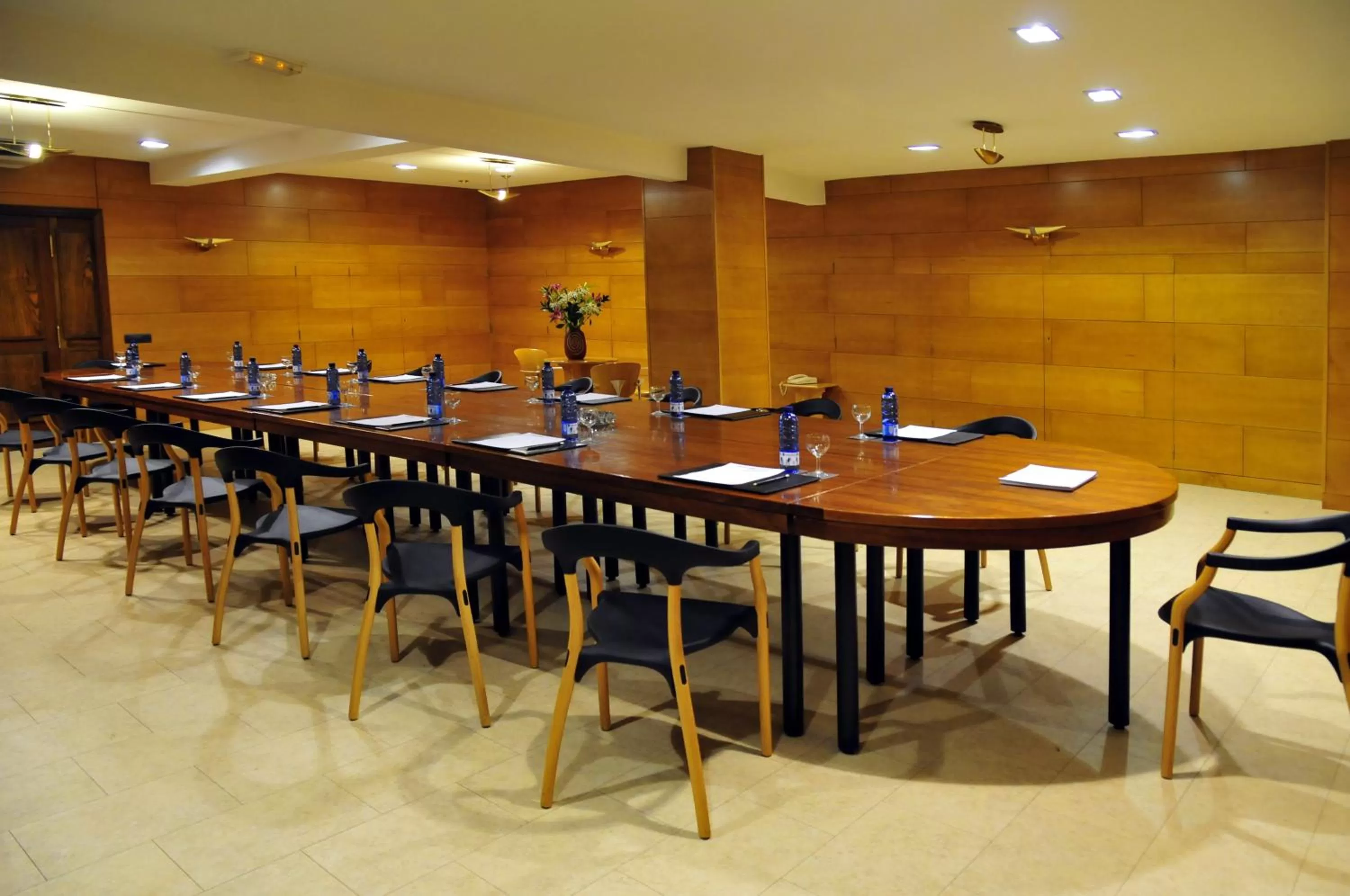 Business facilities in Zenit Dos Infantas