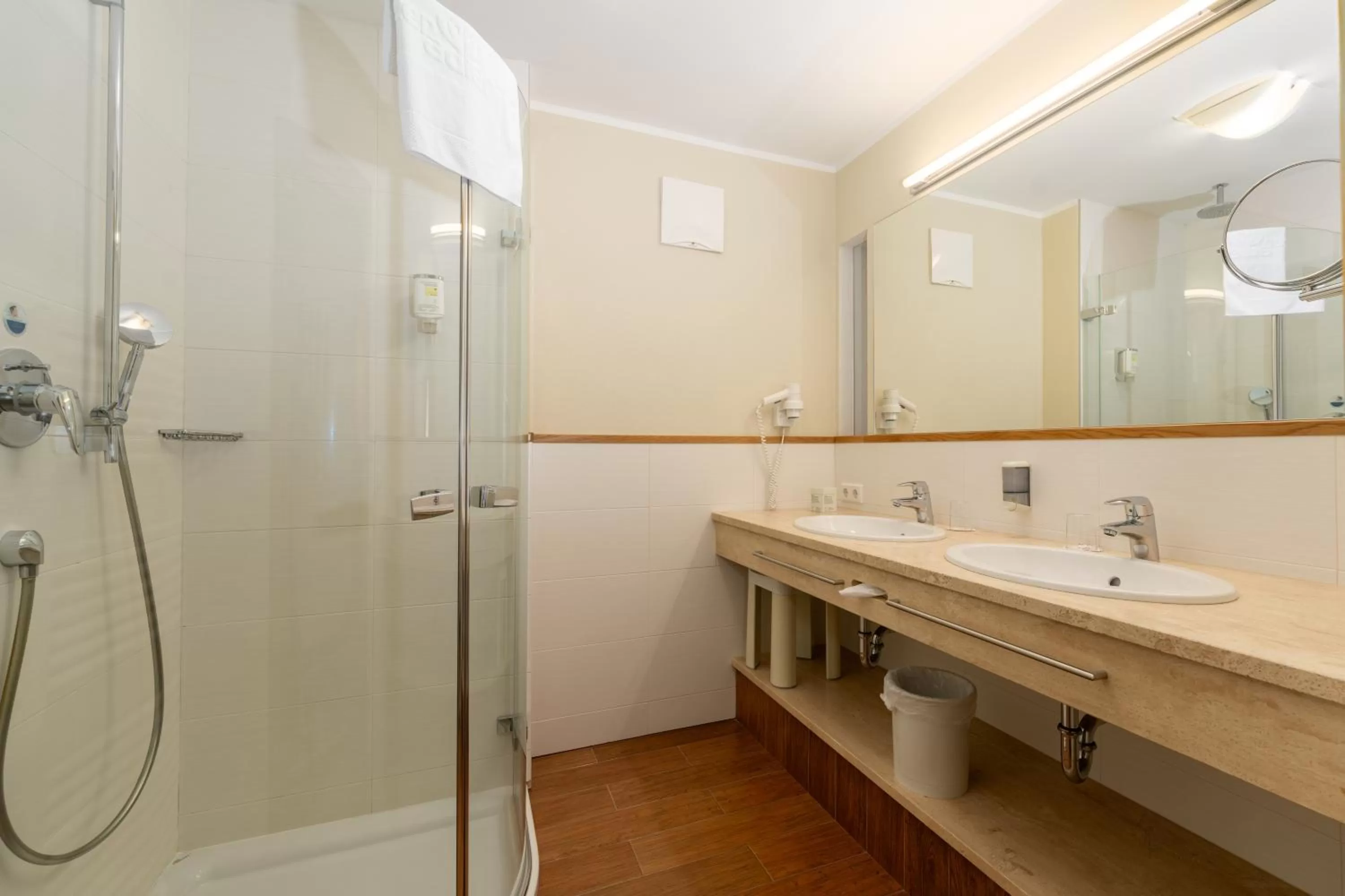 Bathroom in Hotel Schwarzer Adler