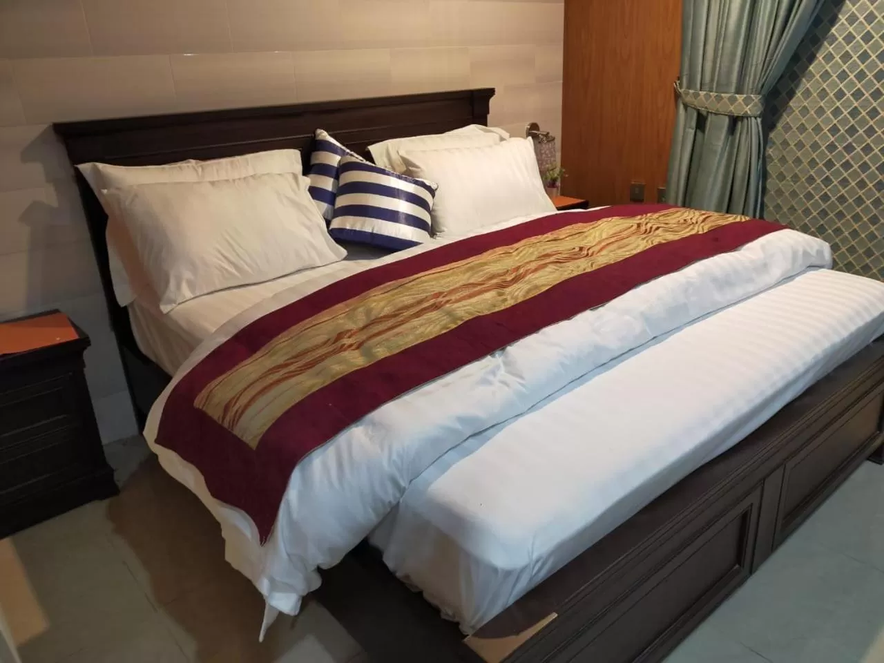 Photo of the whole room, Bed in Shagufta Royal Hotel Murree