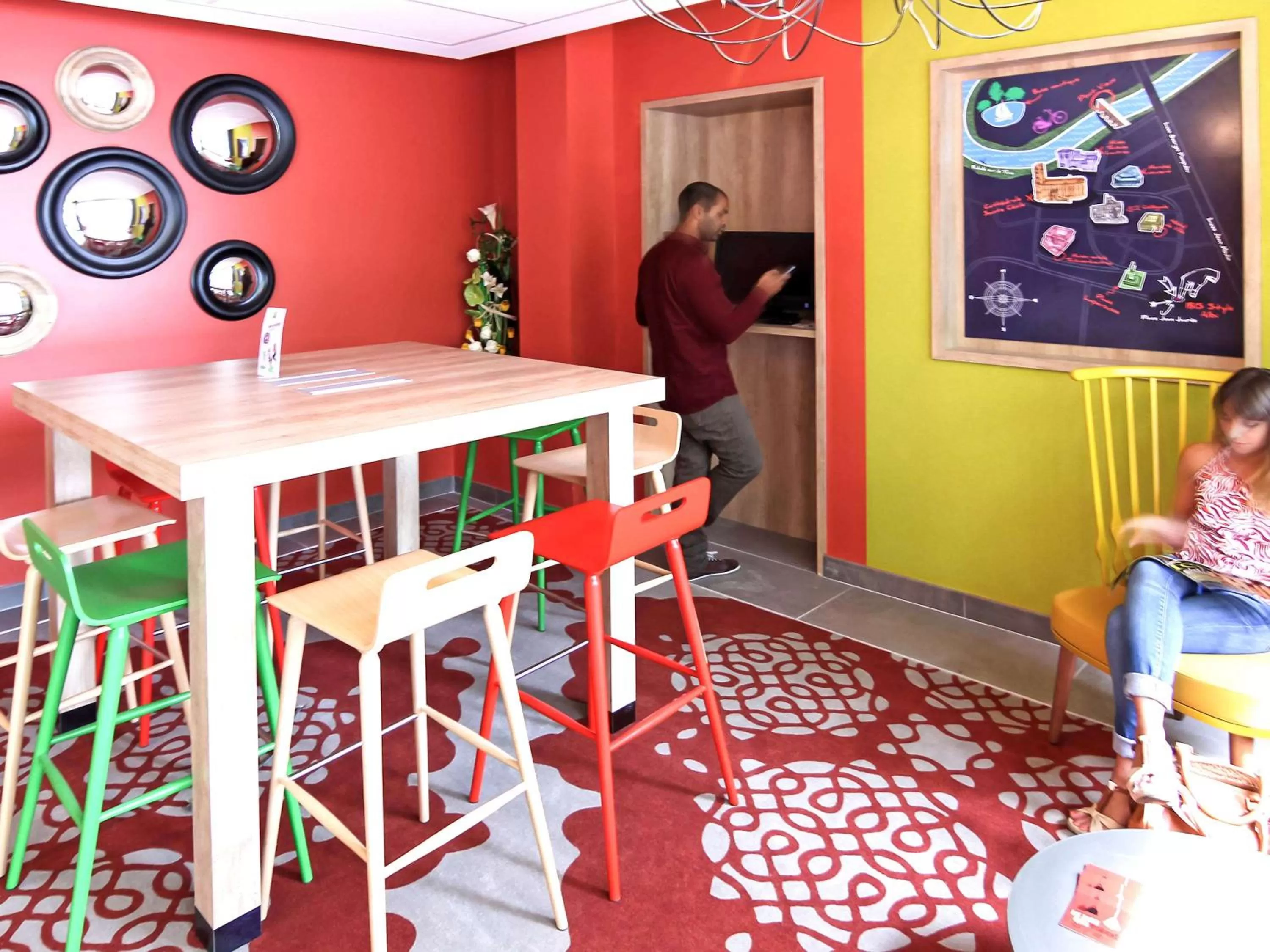 Restaurant/places to eat in ibis styles Albi Centre Le Theatro