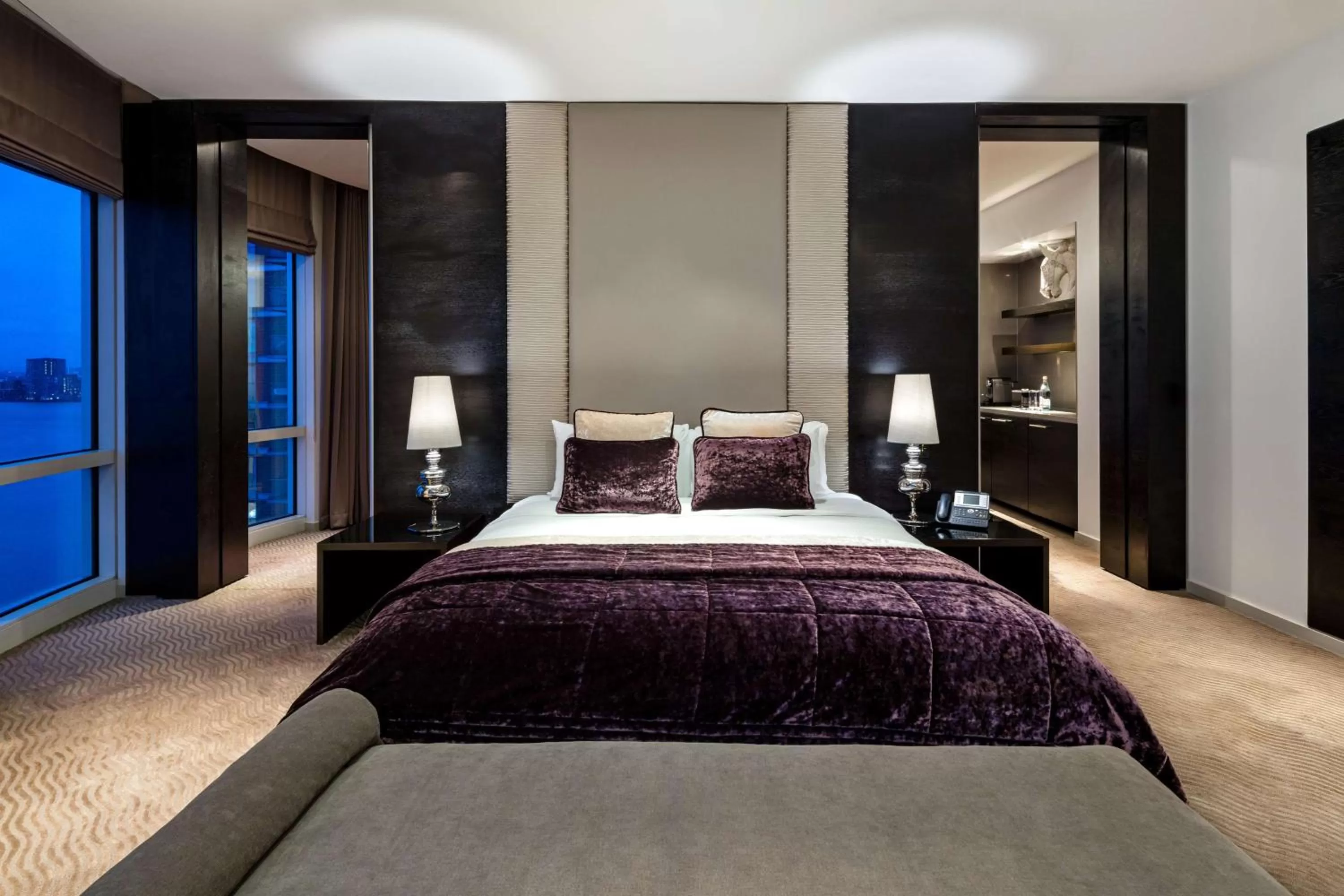 Photo of the whole room, Bed in Radisson Blu Hotel, London Canary Wharf East