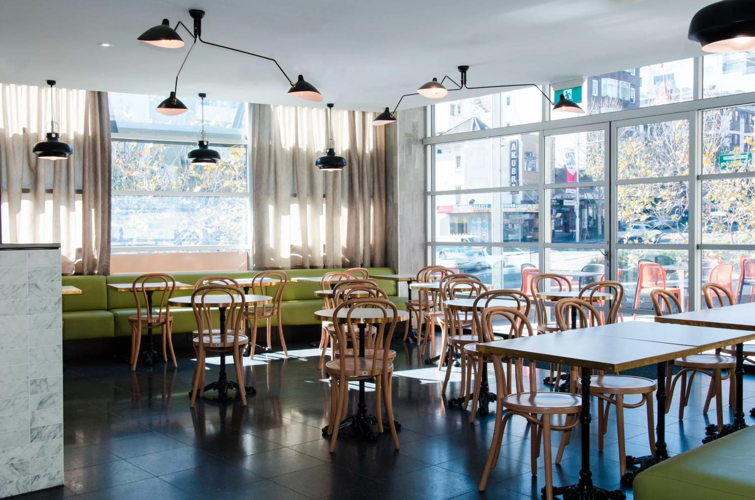 Lounge or bar in ibis budget Sydney East