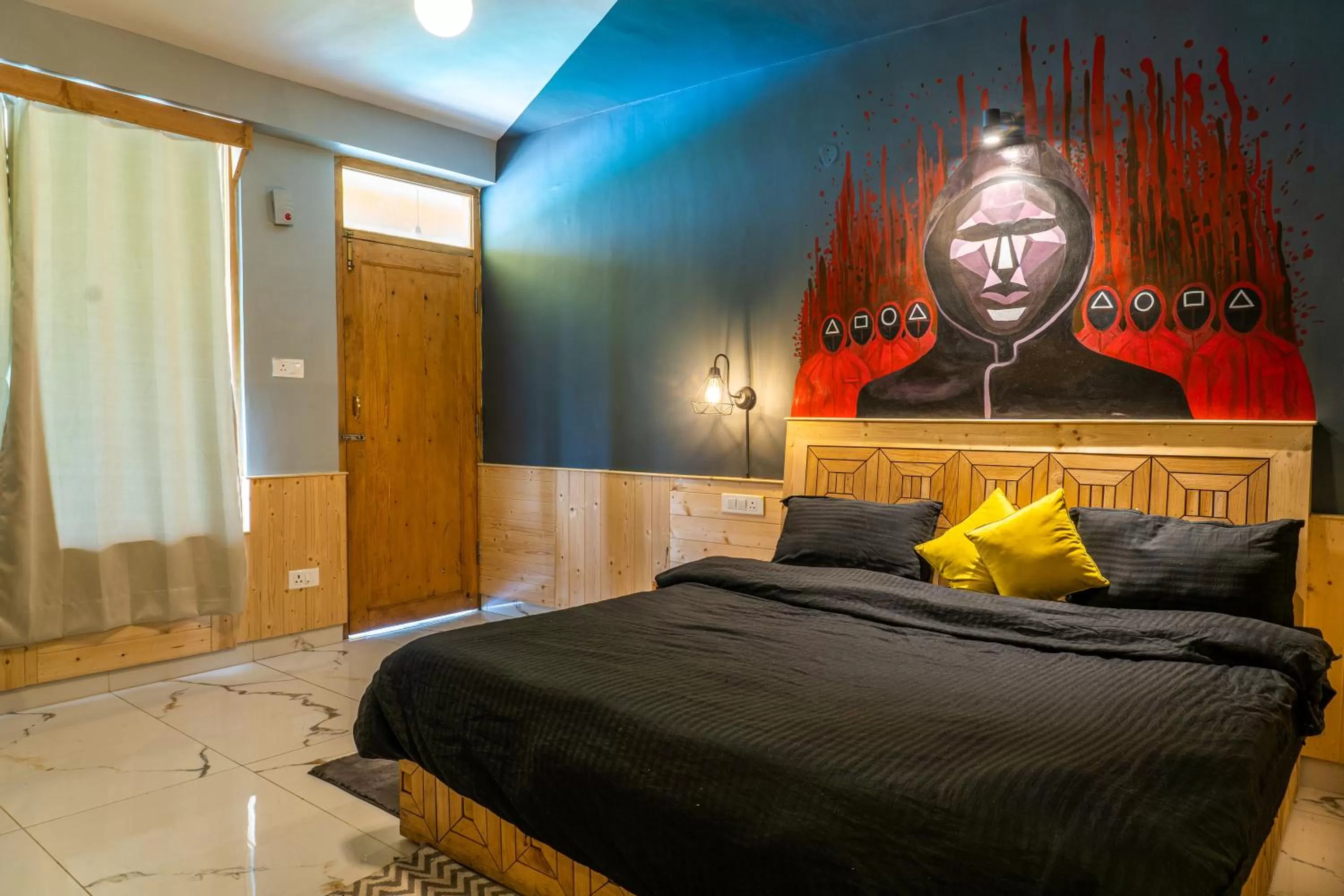 Bed in Whoopers Hostel Manali