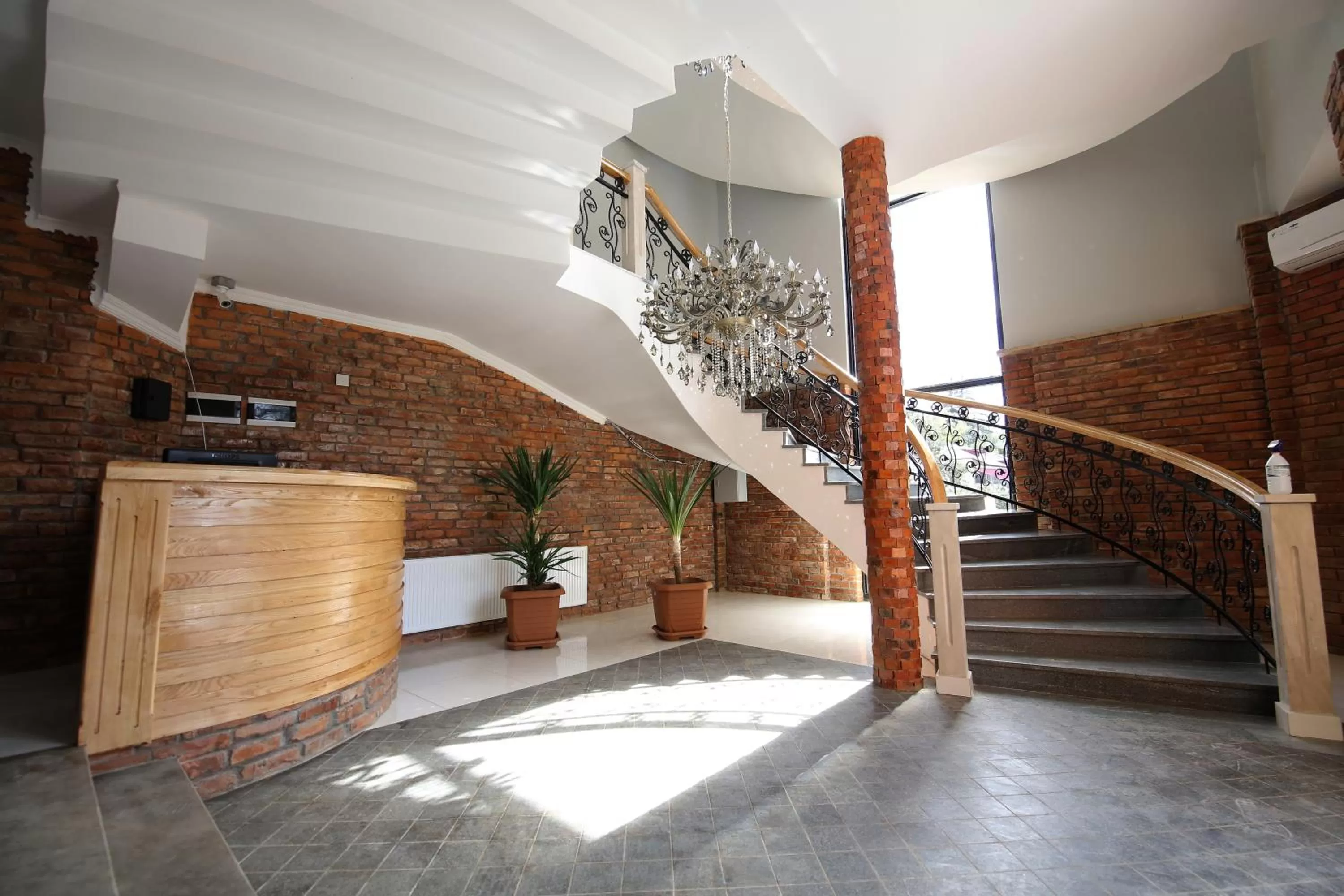 Property building in Hotel Shogi