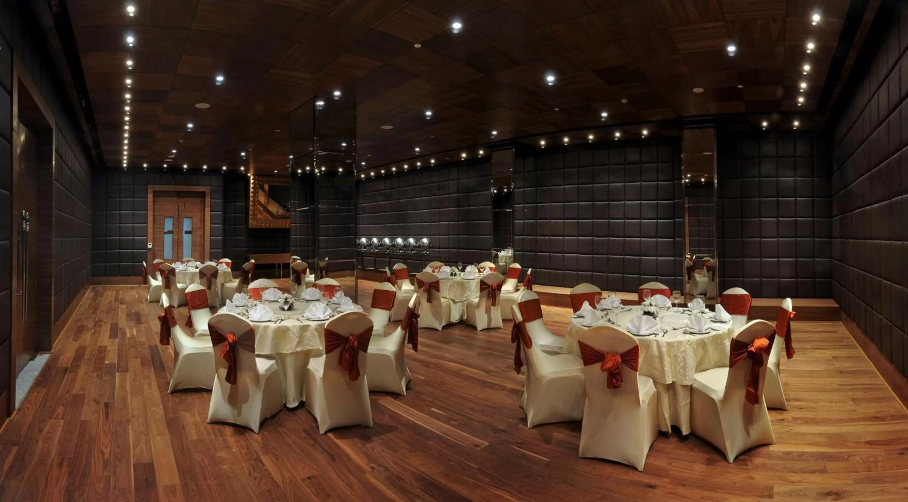 Banquet/Function facilities in Radisson Blu Hotel New Delhi Paschim Vihar