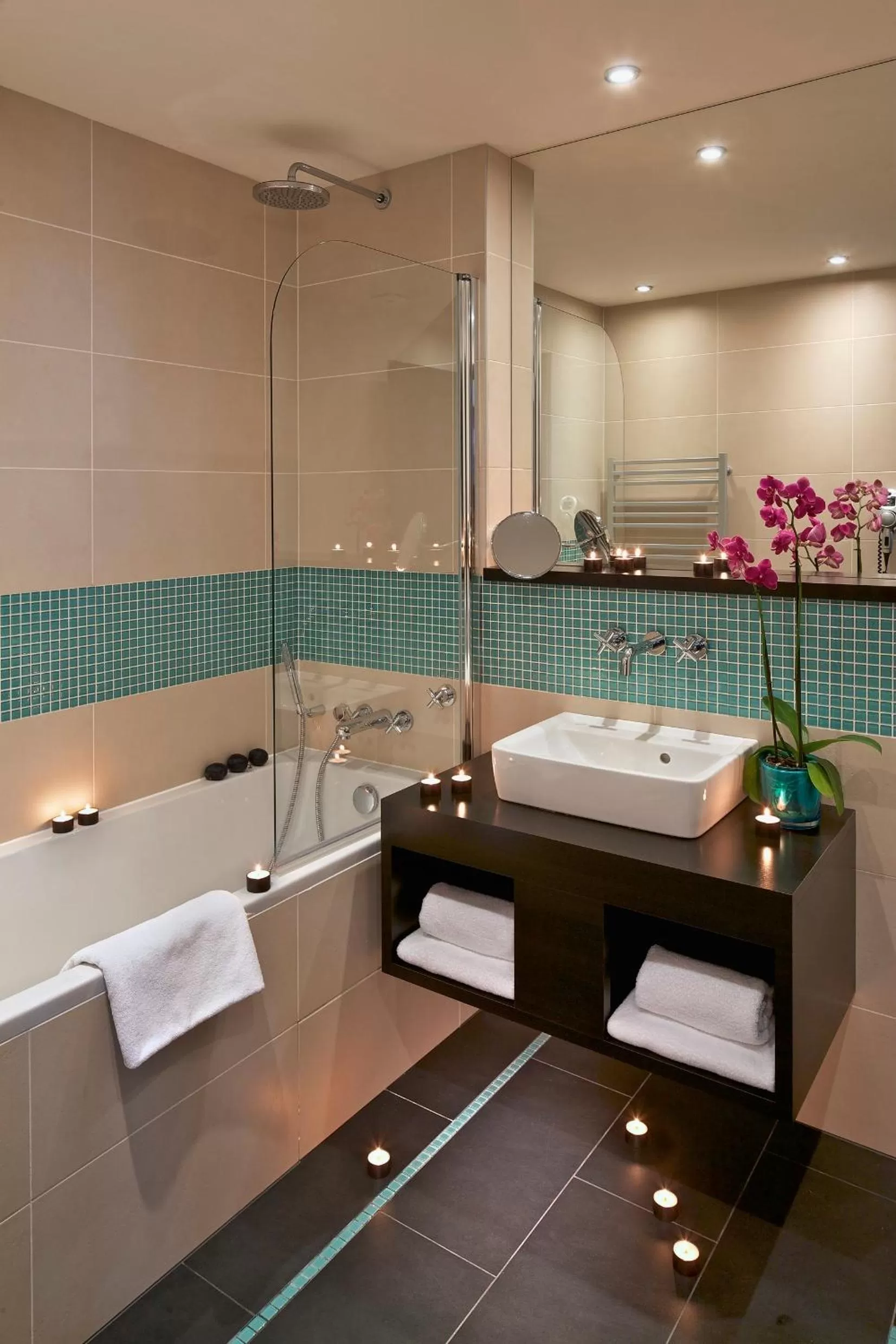 Bathroom in Red & Blue Design Hotel Prague