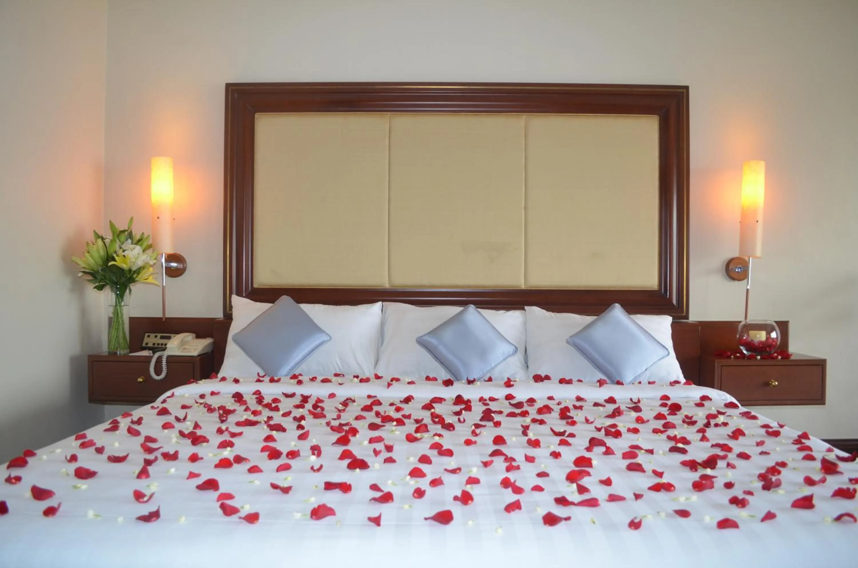 Bed in Hotel Cambodiana