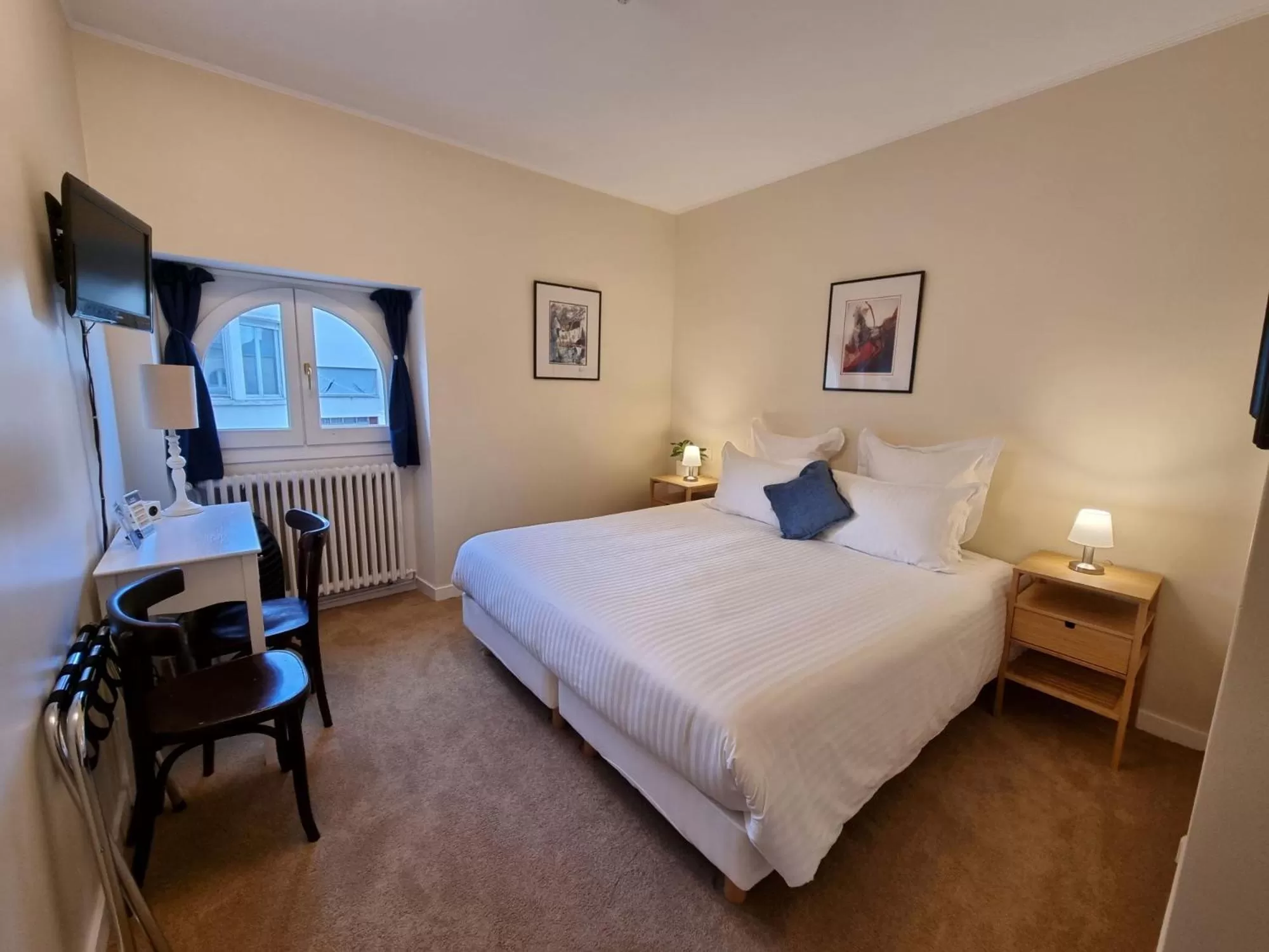 Photo of the whole room, Bed in Le Rodin Bazas