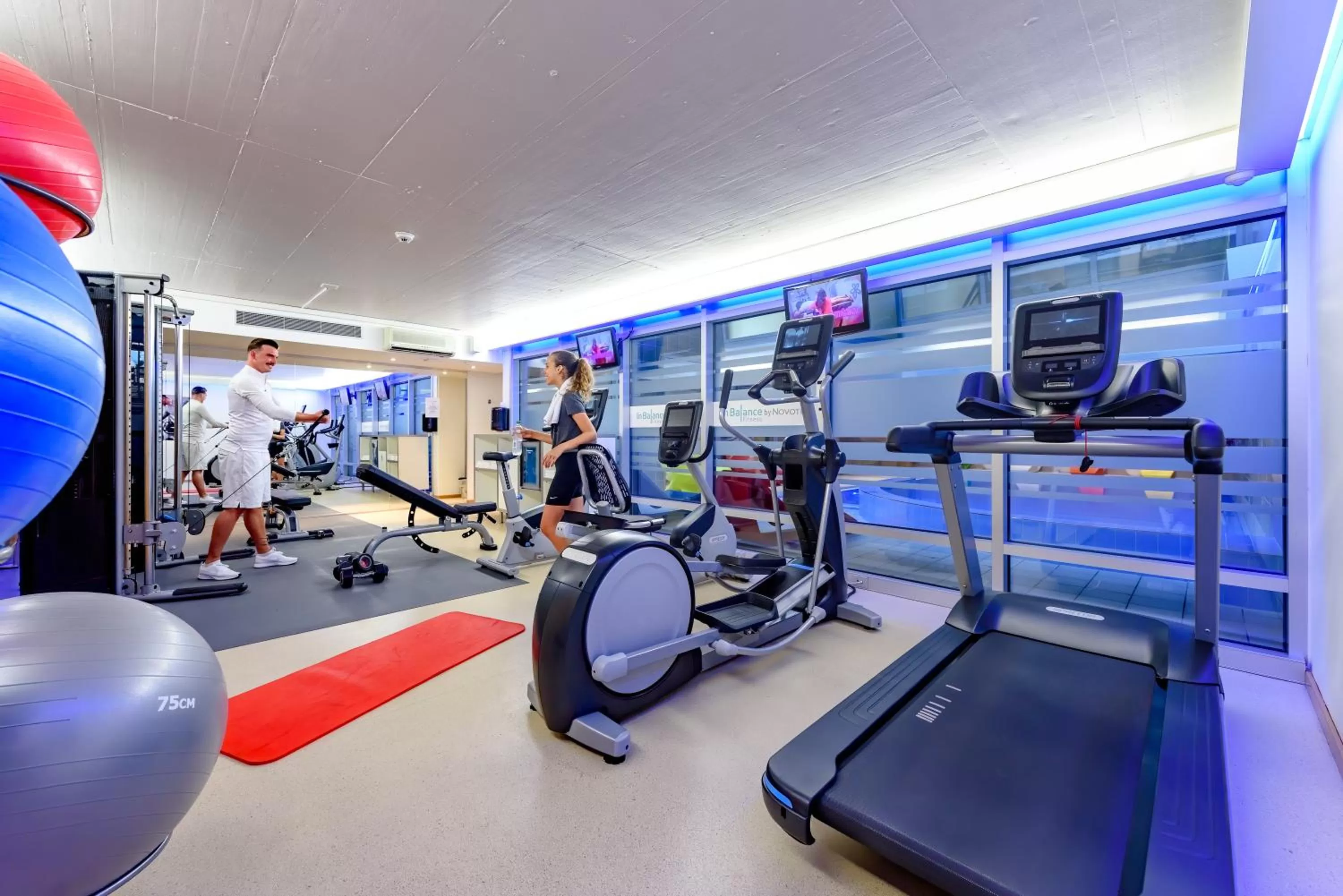 Fitness centre/facilities in Novotel Zurich City West