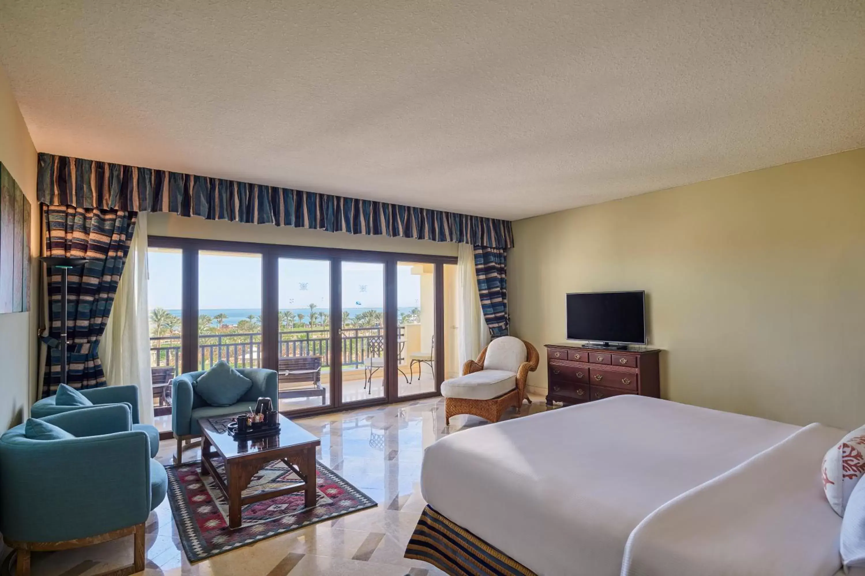 Junior Suite in Steigenberger Aldau Beach Hotel Junior Suite in Steigenberger Aldau Beach Hotel