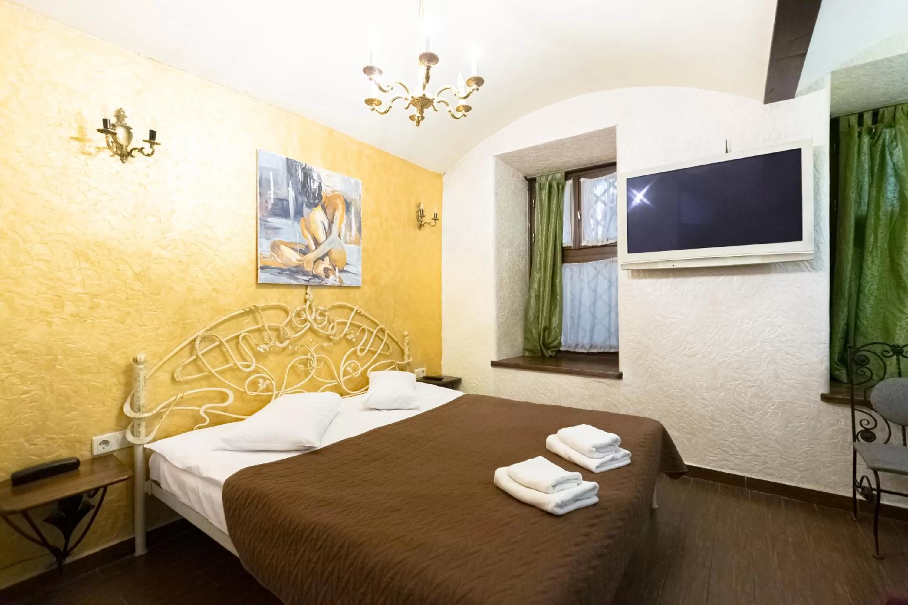 Bed in Staryi Krakiv