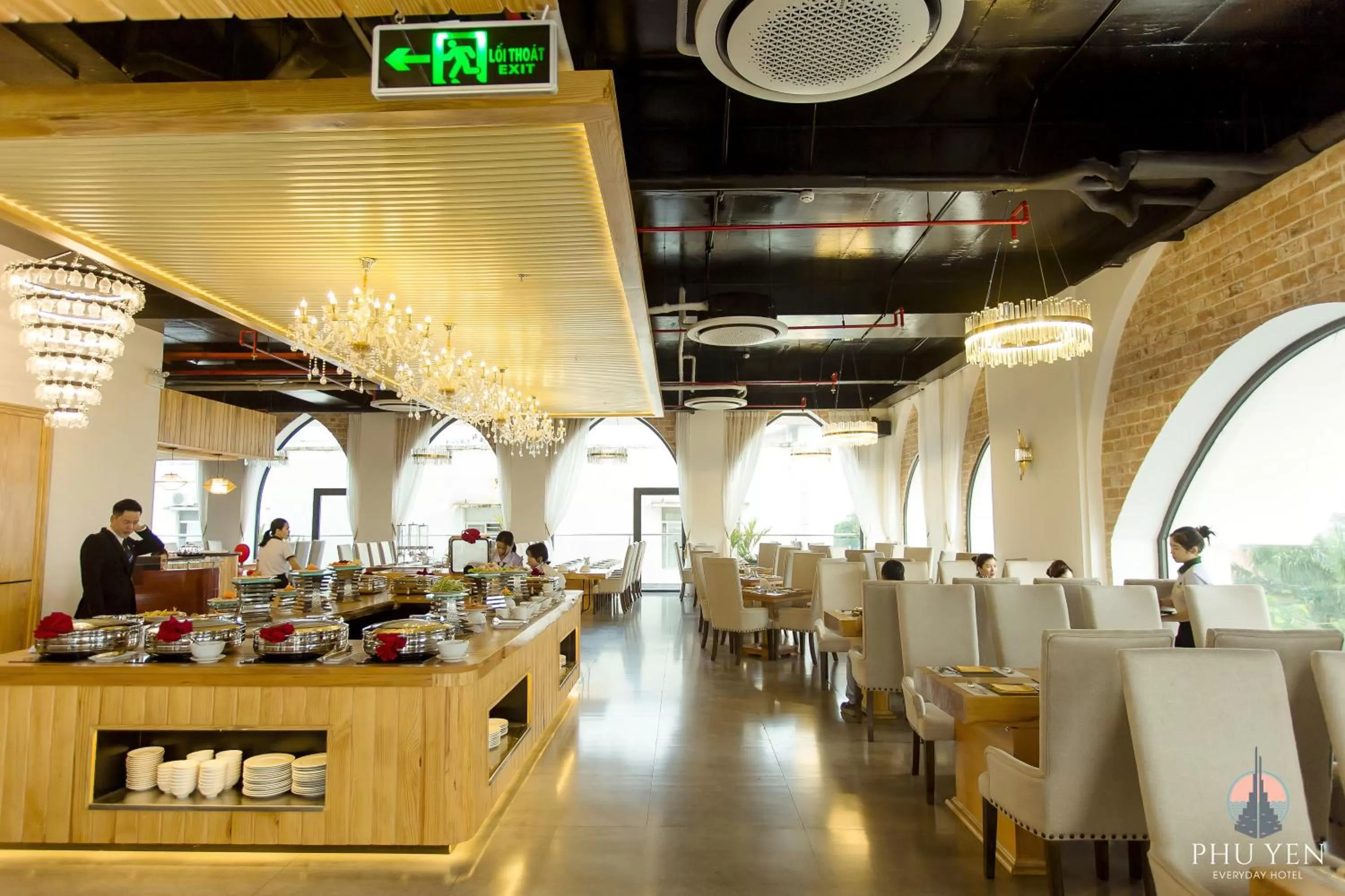 Restaurant/places to eat in PHÚ YÊN EVERYDAY HOTEL