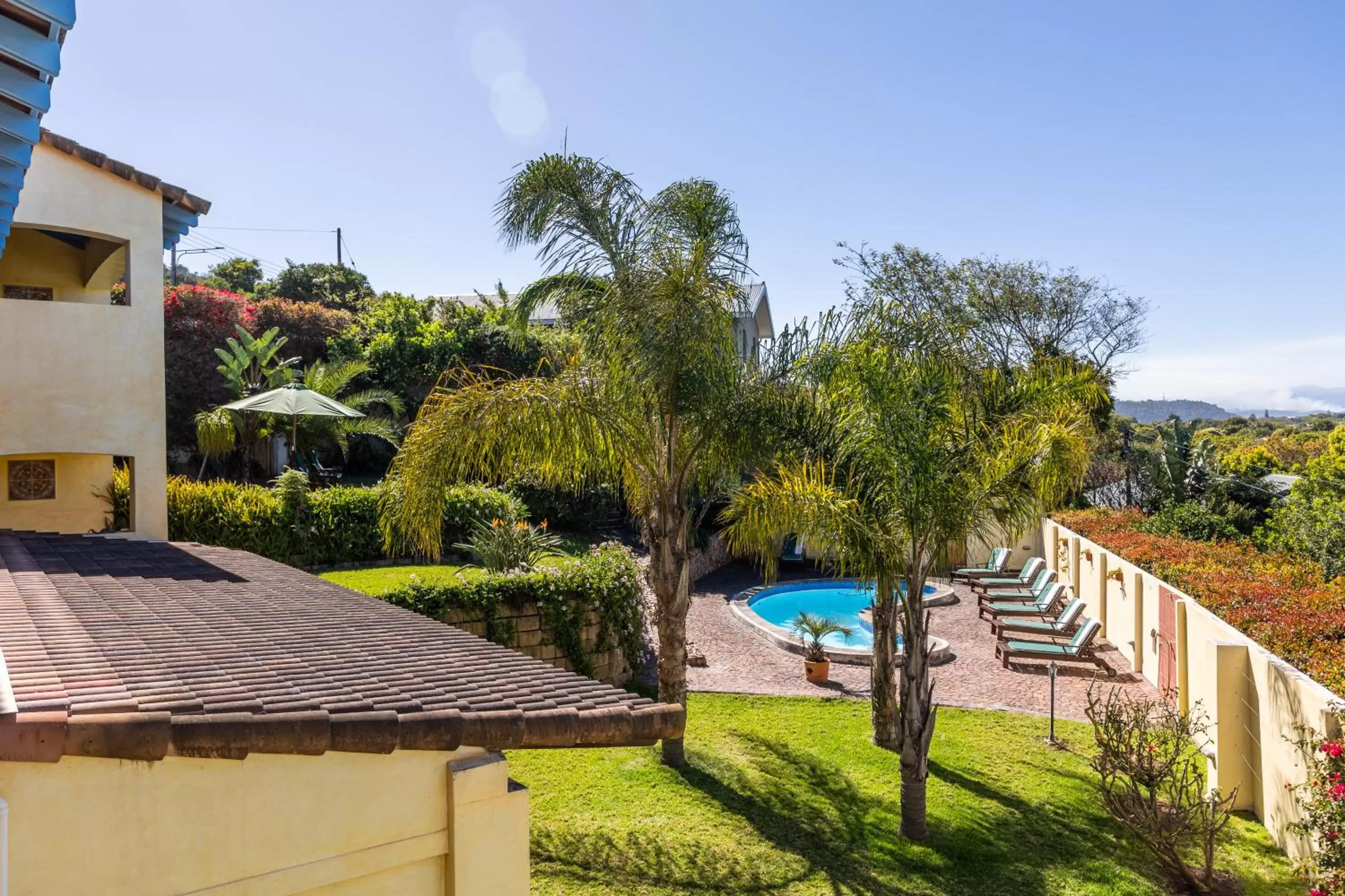 Garden, Pool View in Gästehaus Pinkepank