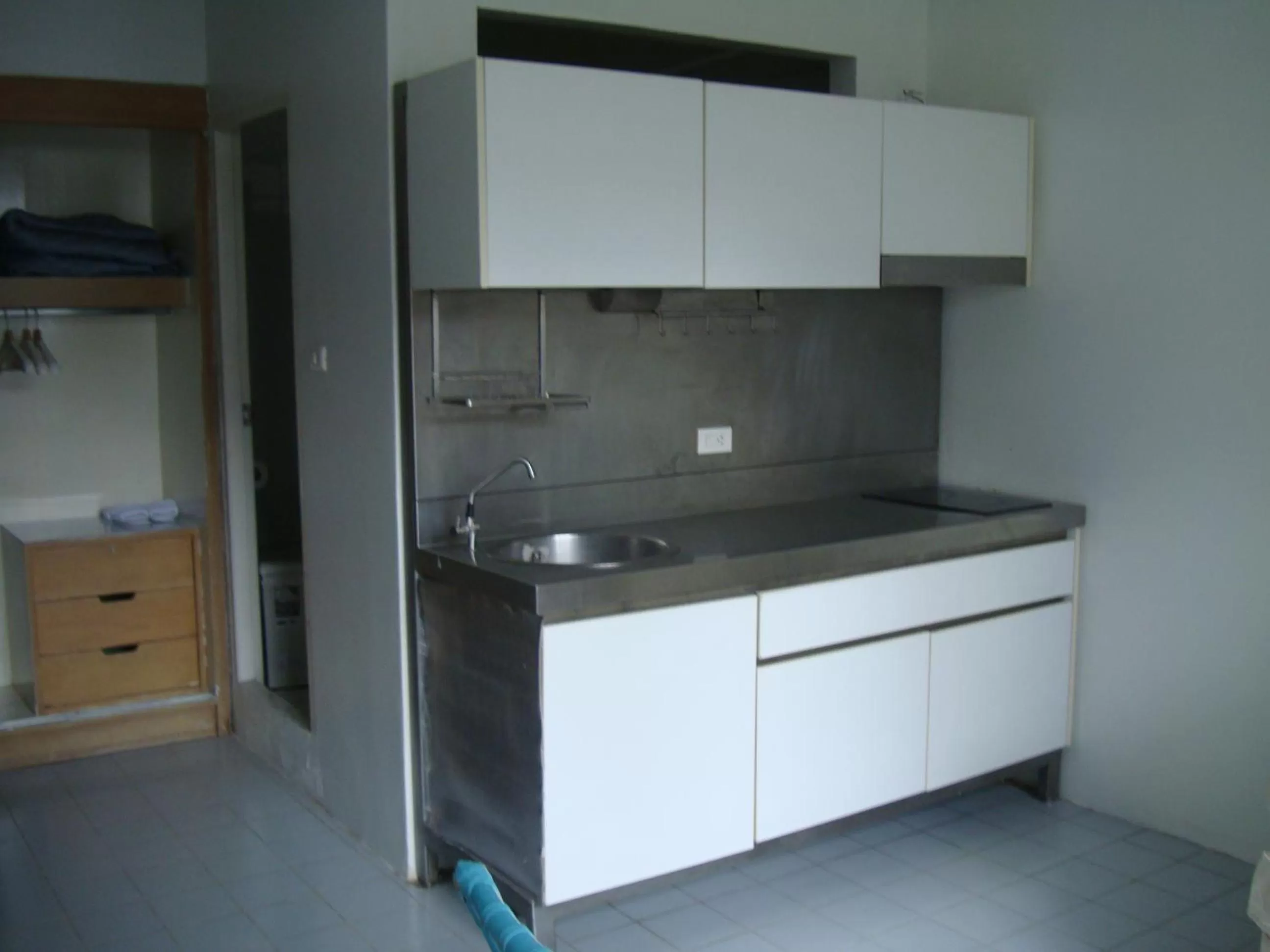 Kitchen or kitchenette in Oriental Smile Hotel