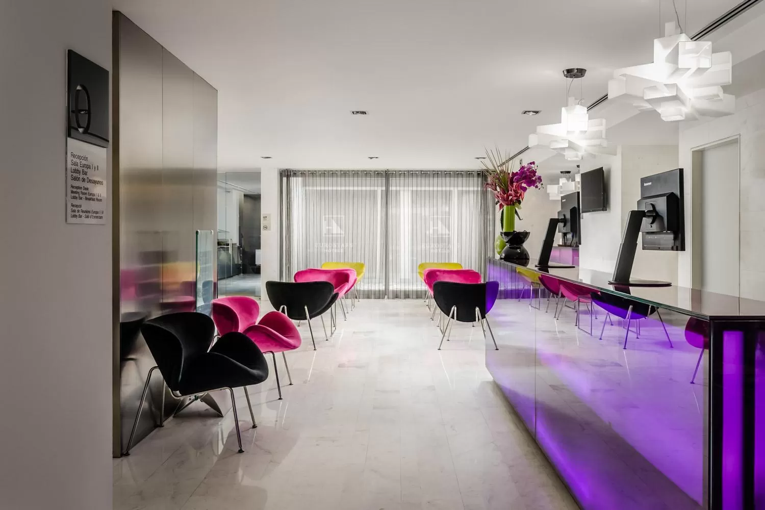 Lobby or reception in Ikonik Lex