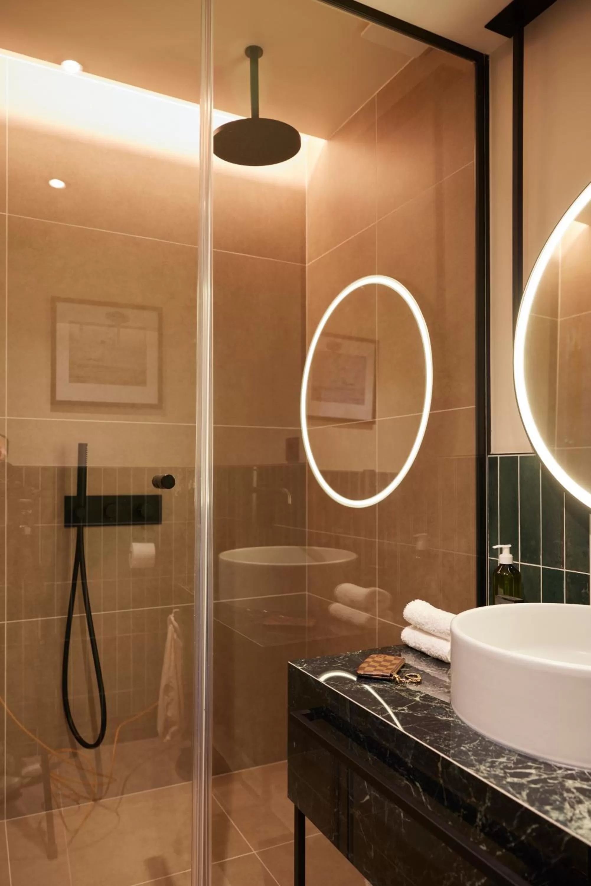 Shower in Le Parchamp, a Tribute Portfolio Hotel, Paris Boulogne