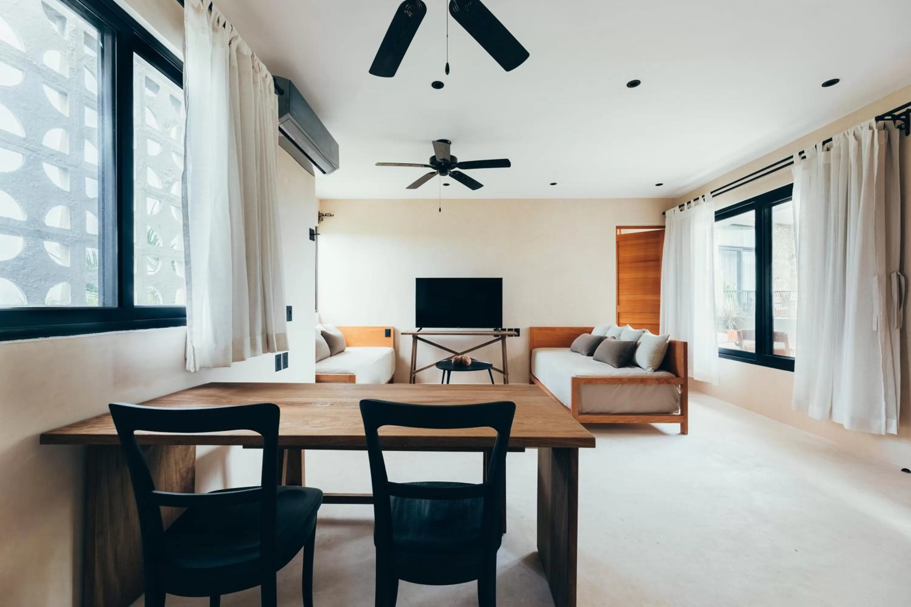TV and multimedia, Seating Area in Cucu Hotel El Cuyo