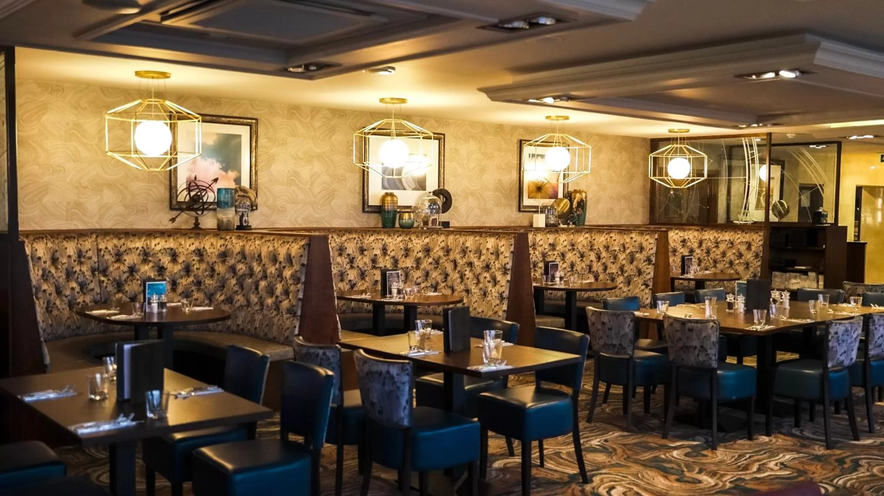 Restaurant/places to eat in The Fenwick Hotel