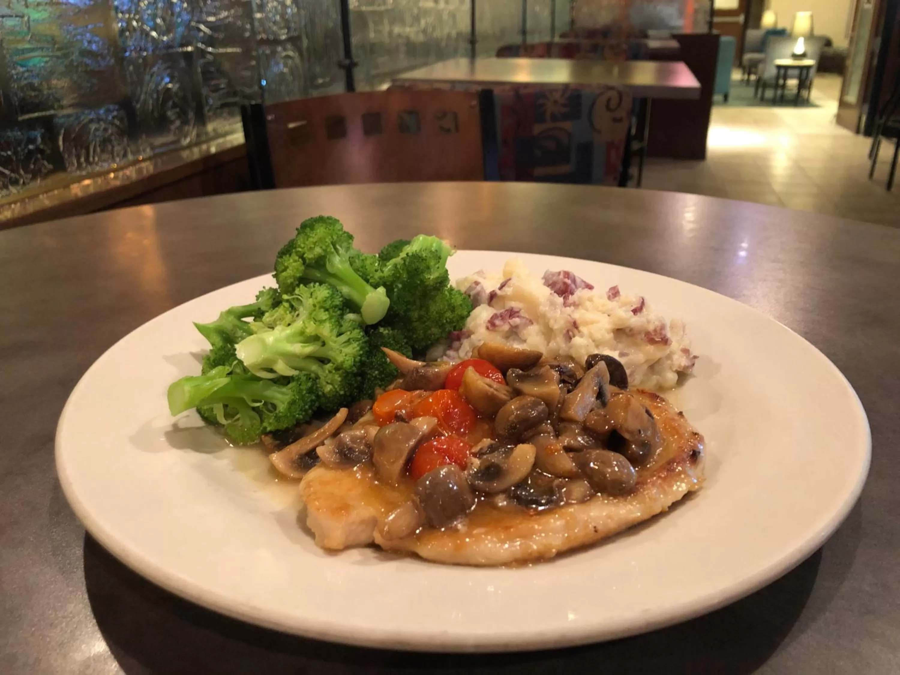 Restaurant/places to eat in Holiday Inn & Suites Salt Lake City - Airport West by IHG