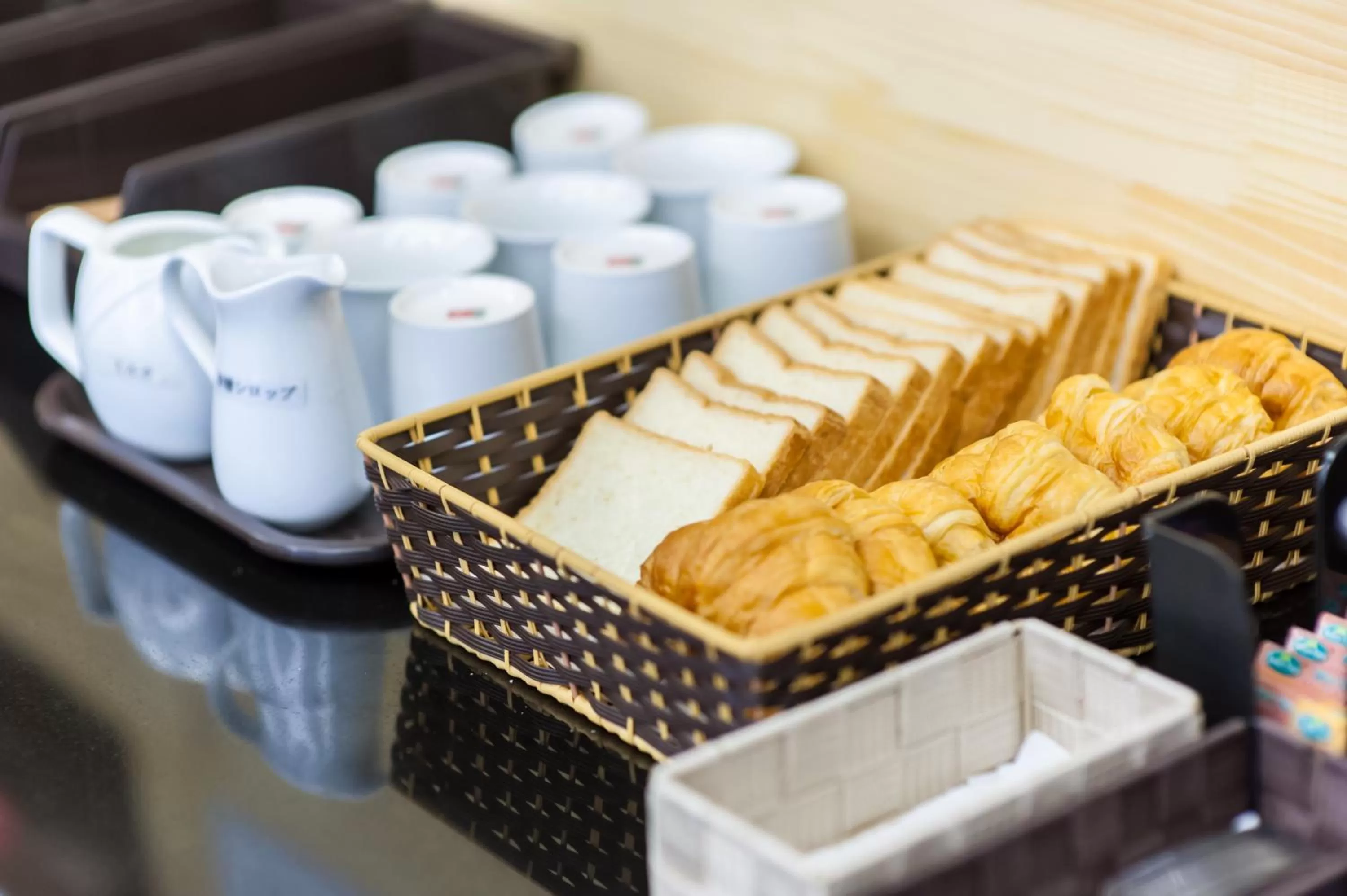 Buffet breakfast in Kuretake Inn Kim Ma 132