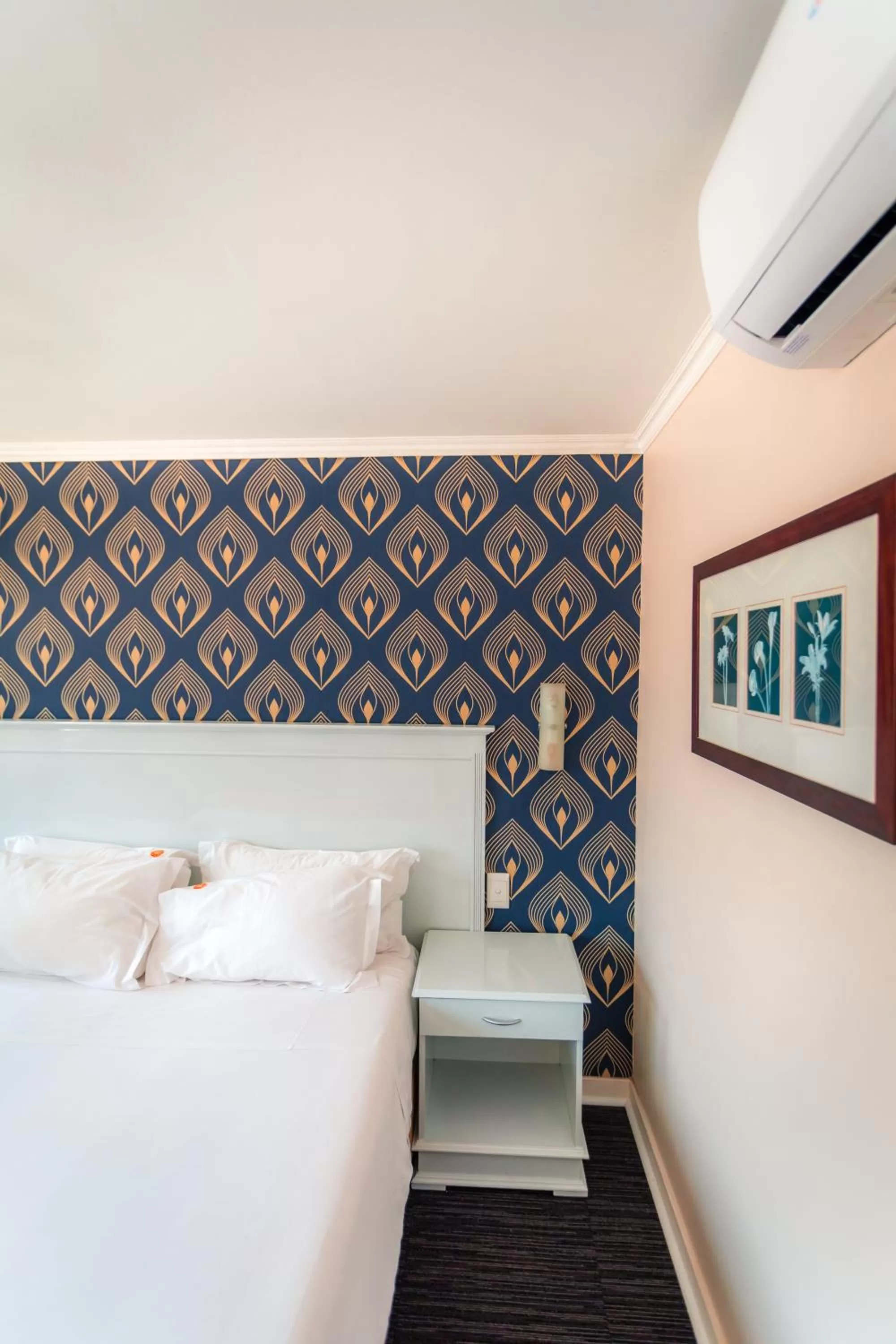 Bedroom, Bed in Florida Park Hotel, Florida Road